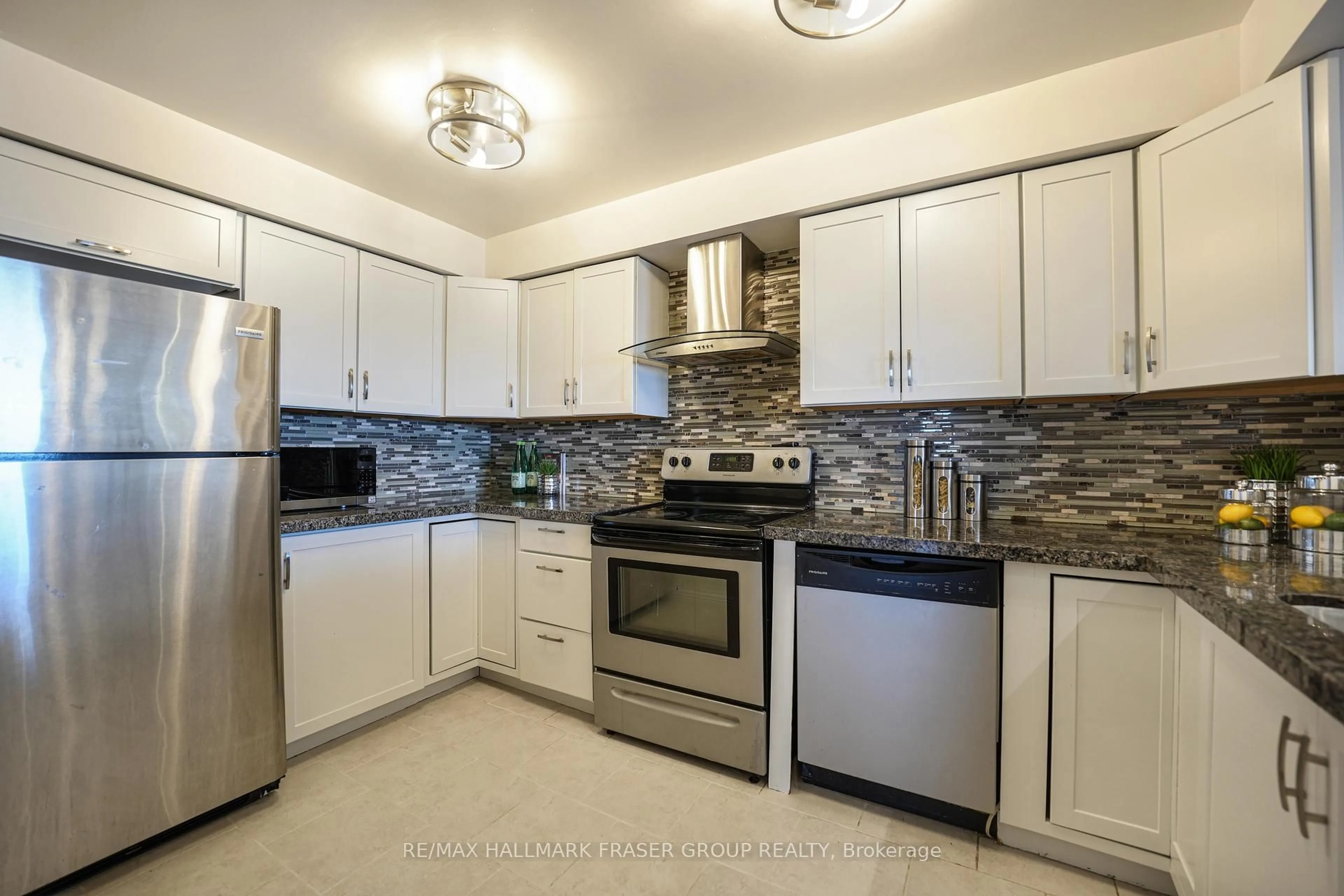 Standard kitchen, ceramic/tile floor for 3845 Lake Shore Blvd #1111, Toronto Ontario M8W 4Y3