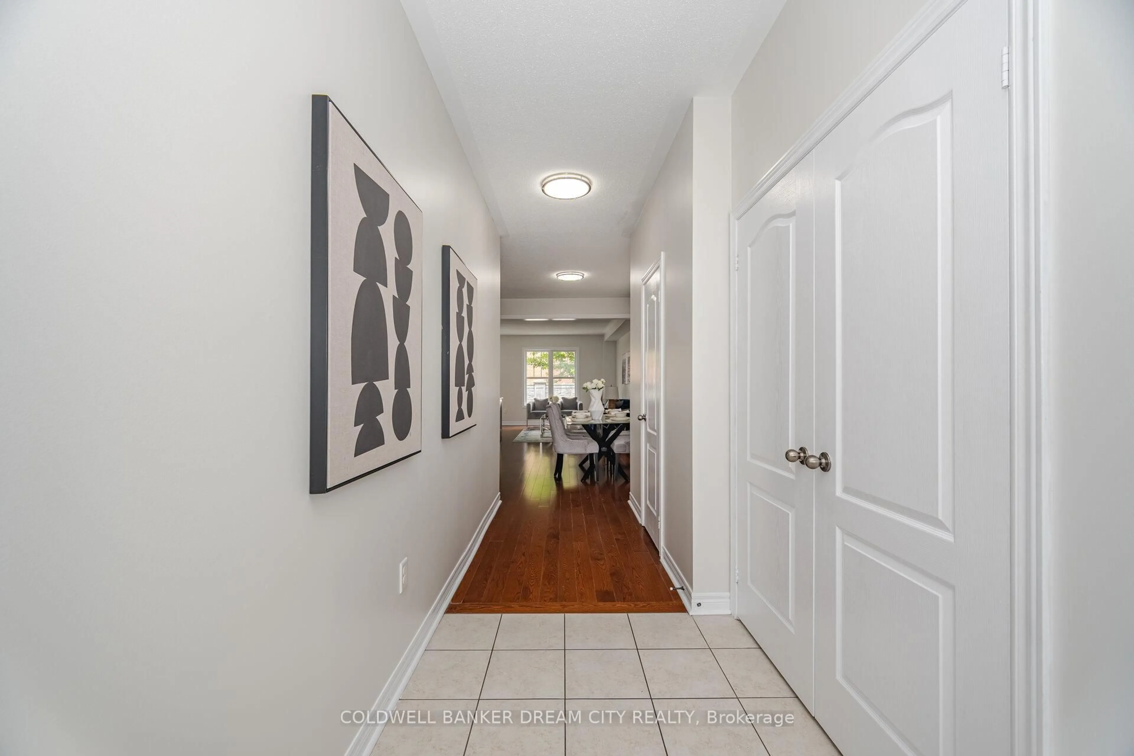 Indoor entryway for 86 Goodsway Tr, Brampton Ontario L7A 4A4