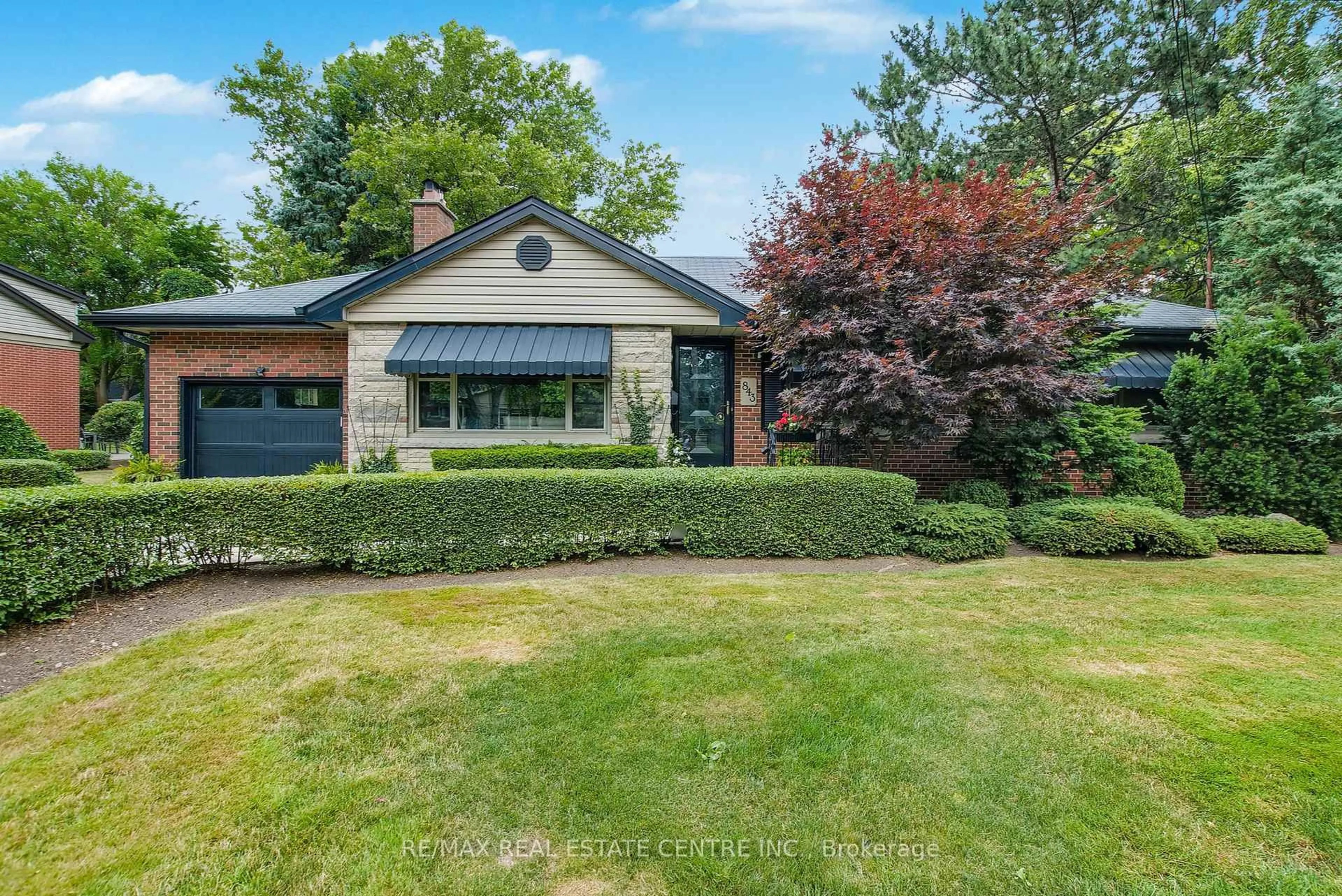 Home with brick exterior material, street for 843 Eagle Dr, Burlington Ontario L7T 3A3