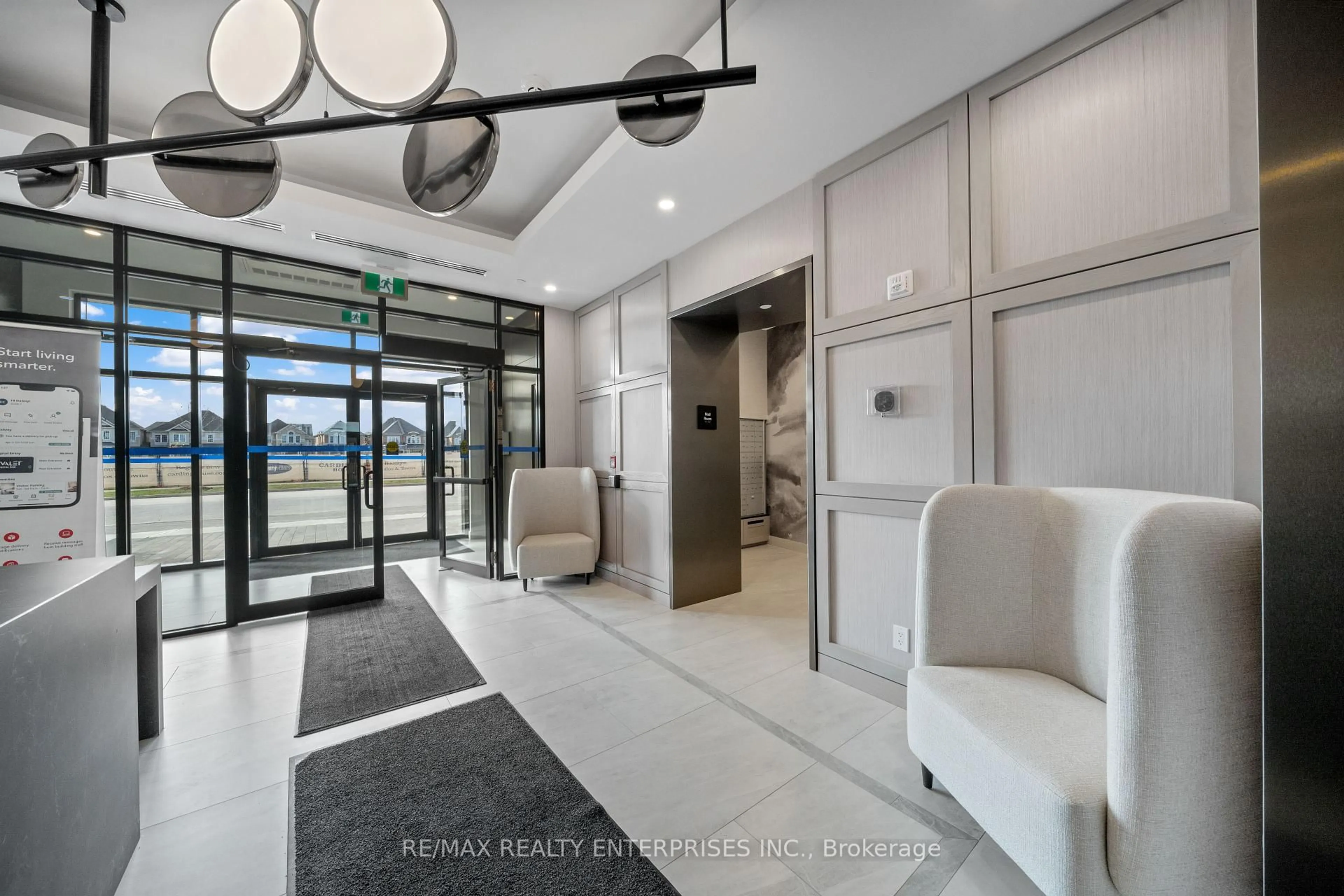 Indoor foyer for 3285 Carding Mill Tr #202, Oakville Ontario L6M 0X3