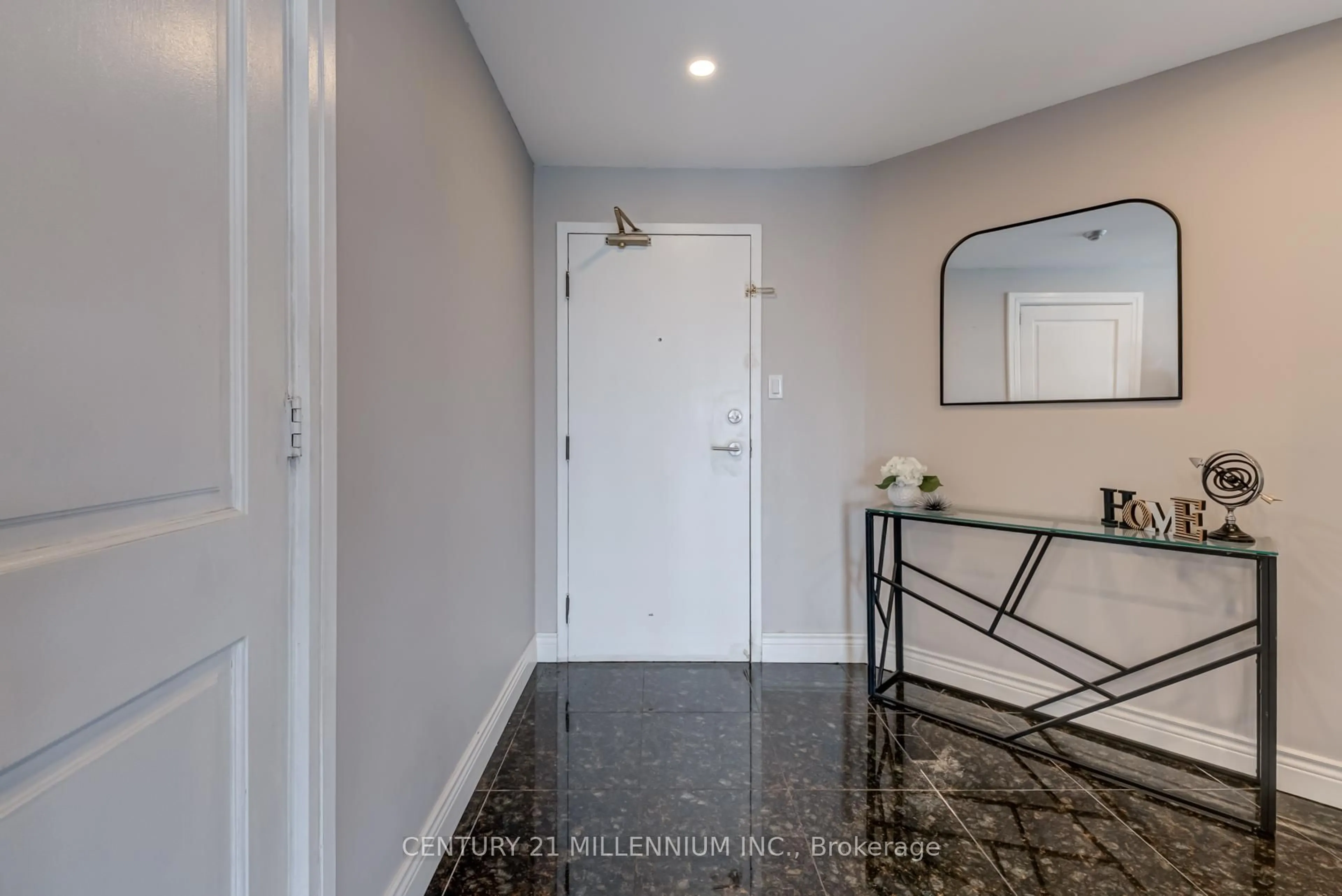 Indoor entryway for 5 Rowntree Rd #1617, Toronto Ontario M9V 5G9