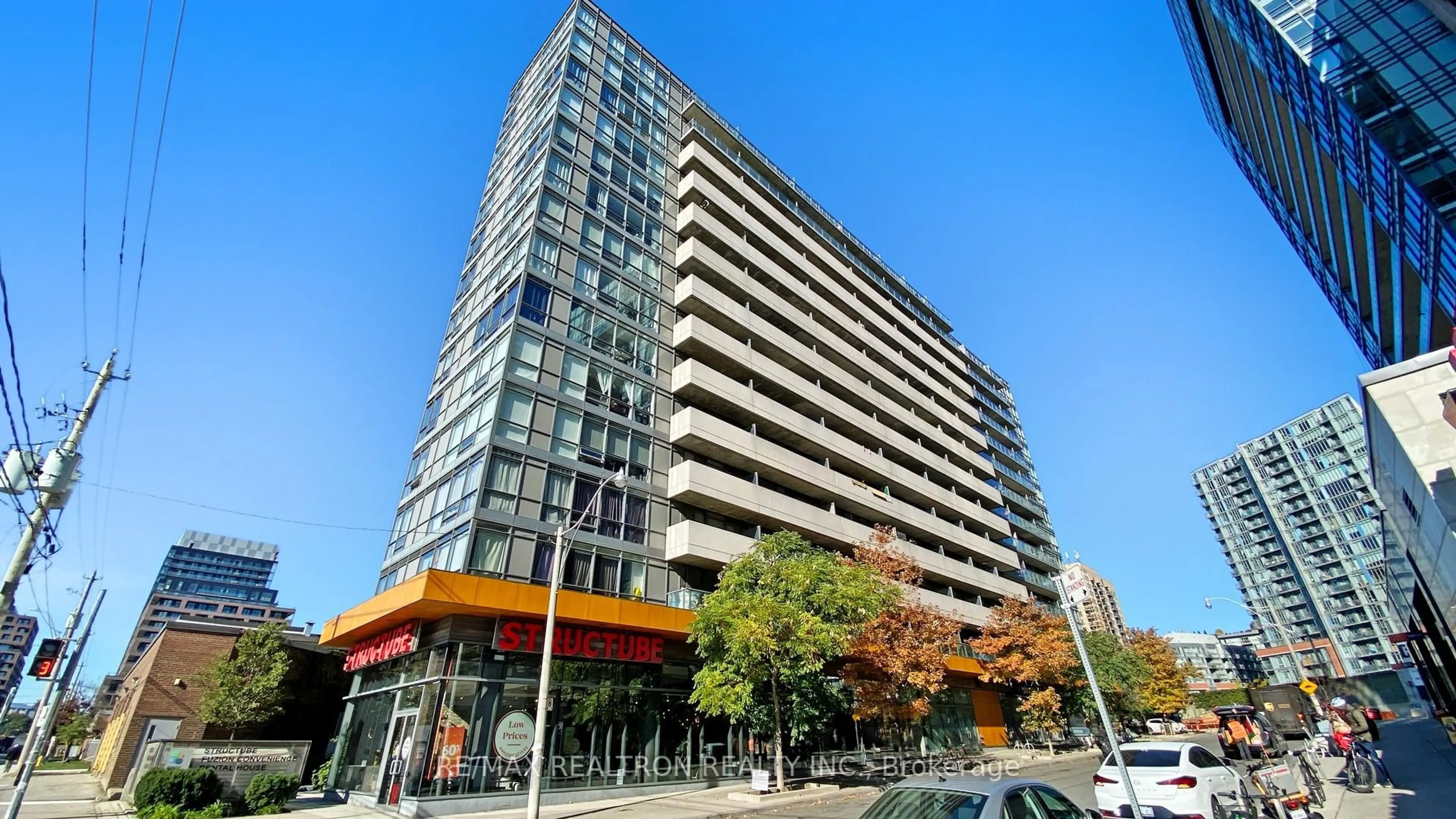 Unknown for 20 Joe Shuster Way #202, Toronto Ontario M6K 0A3
