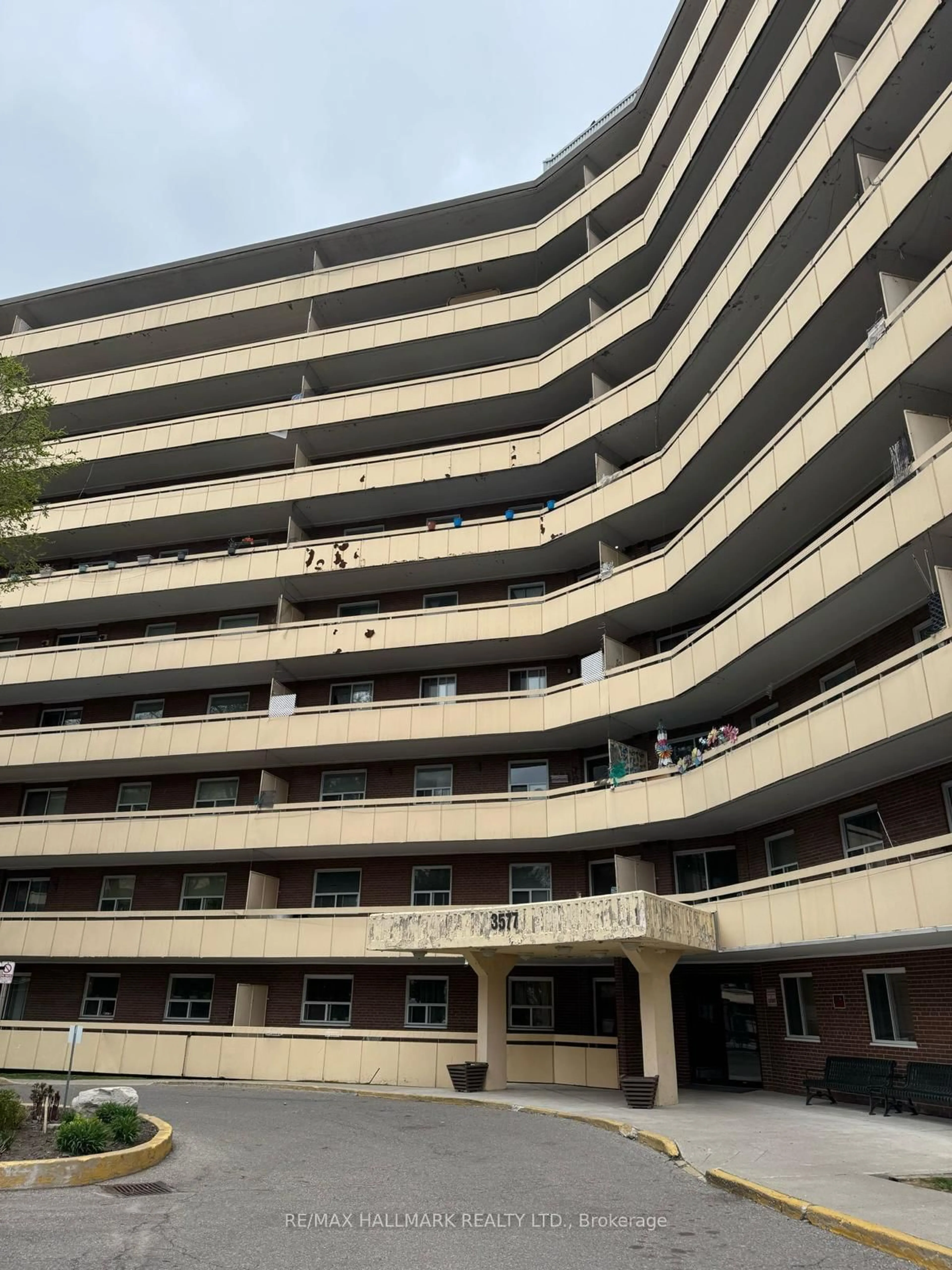 Balcony in the apartment, unknown for 3577 Derry Rd #311, Mississauga Ontario L4T 1B3