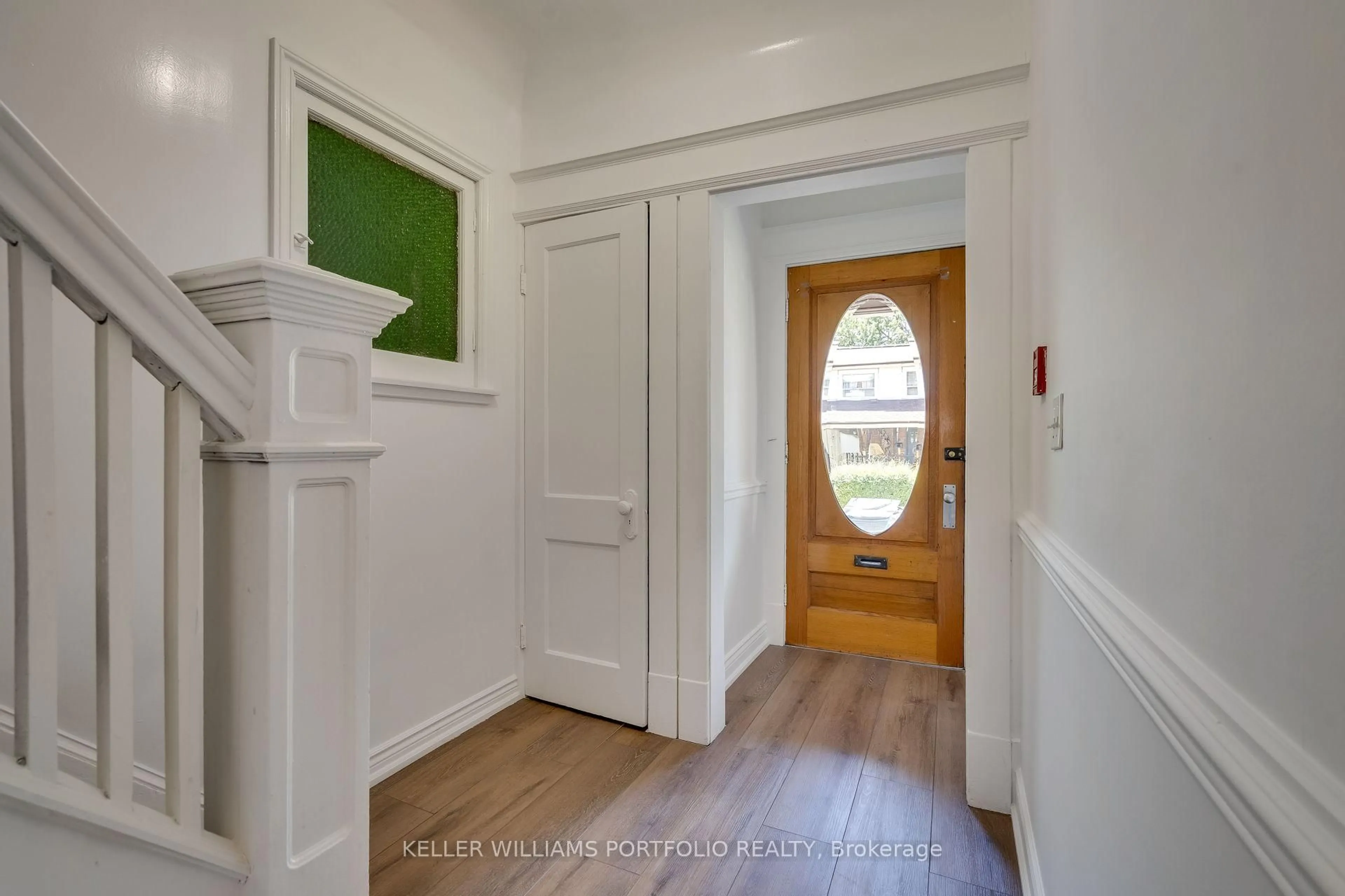 Indoor entryway for 65 Westholme Ave, Toronto Ontario M6P 3B9