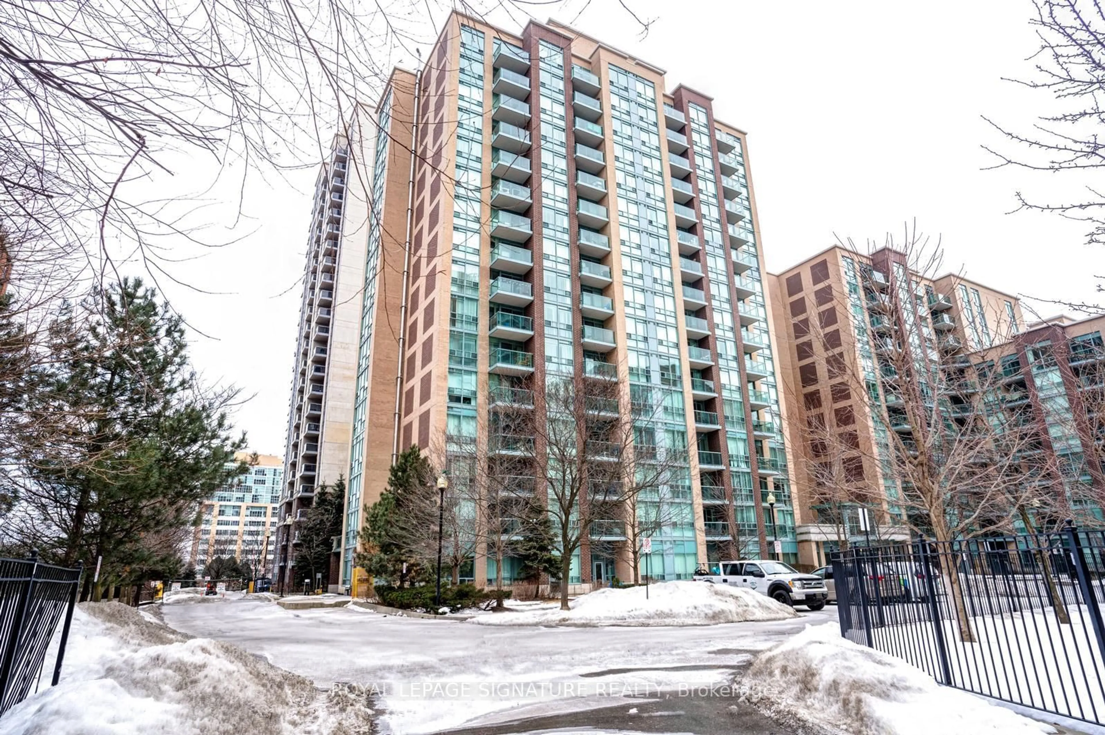 Unknown for 7 Michael Power Pl #1503, Toronto Ontario M9A 0A4