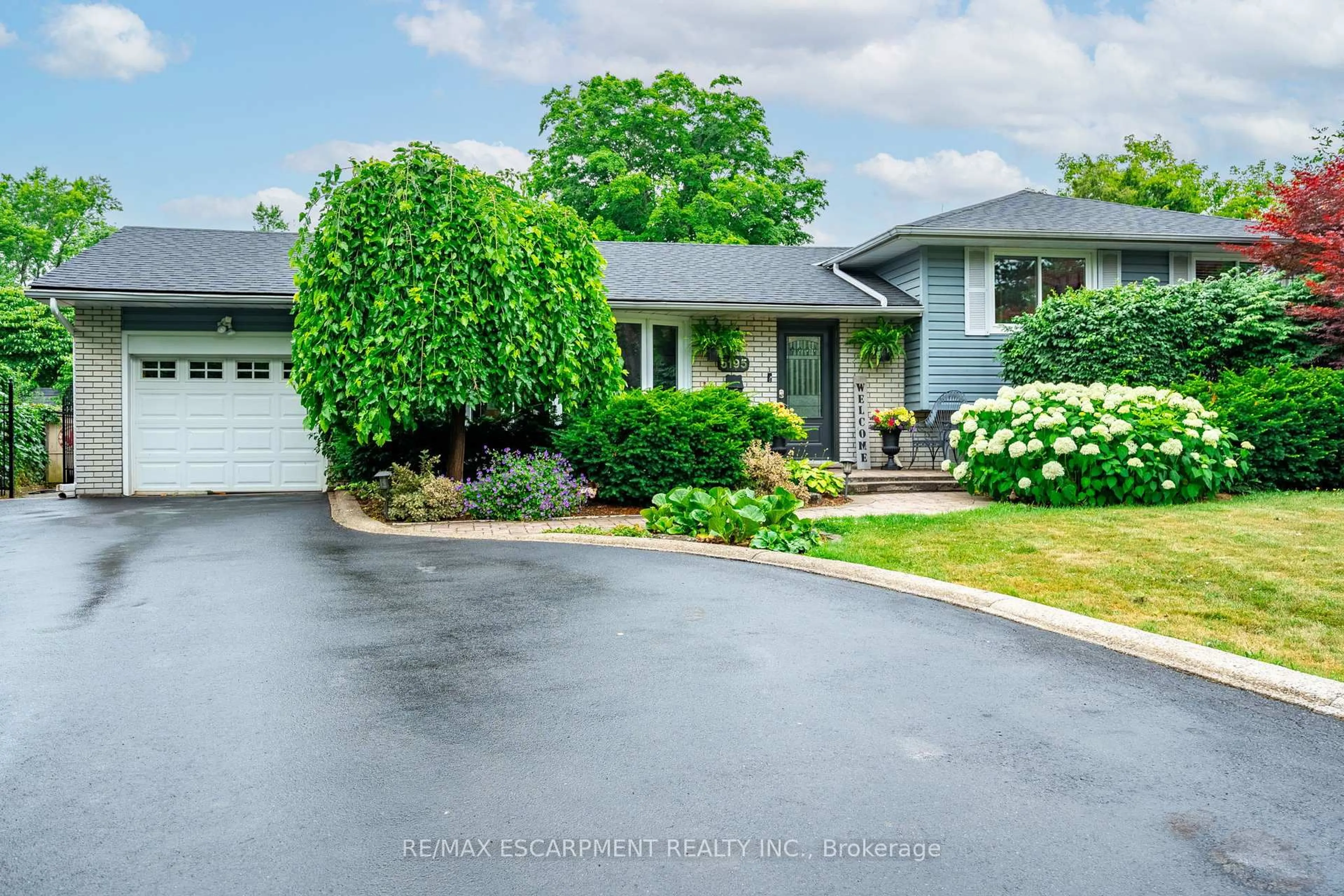 Unknown for 5195 Cedarbook Cres, Burlington Ontario L7L 3P9