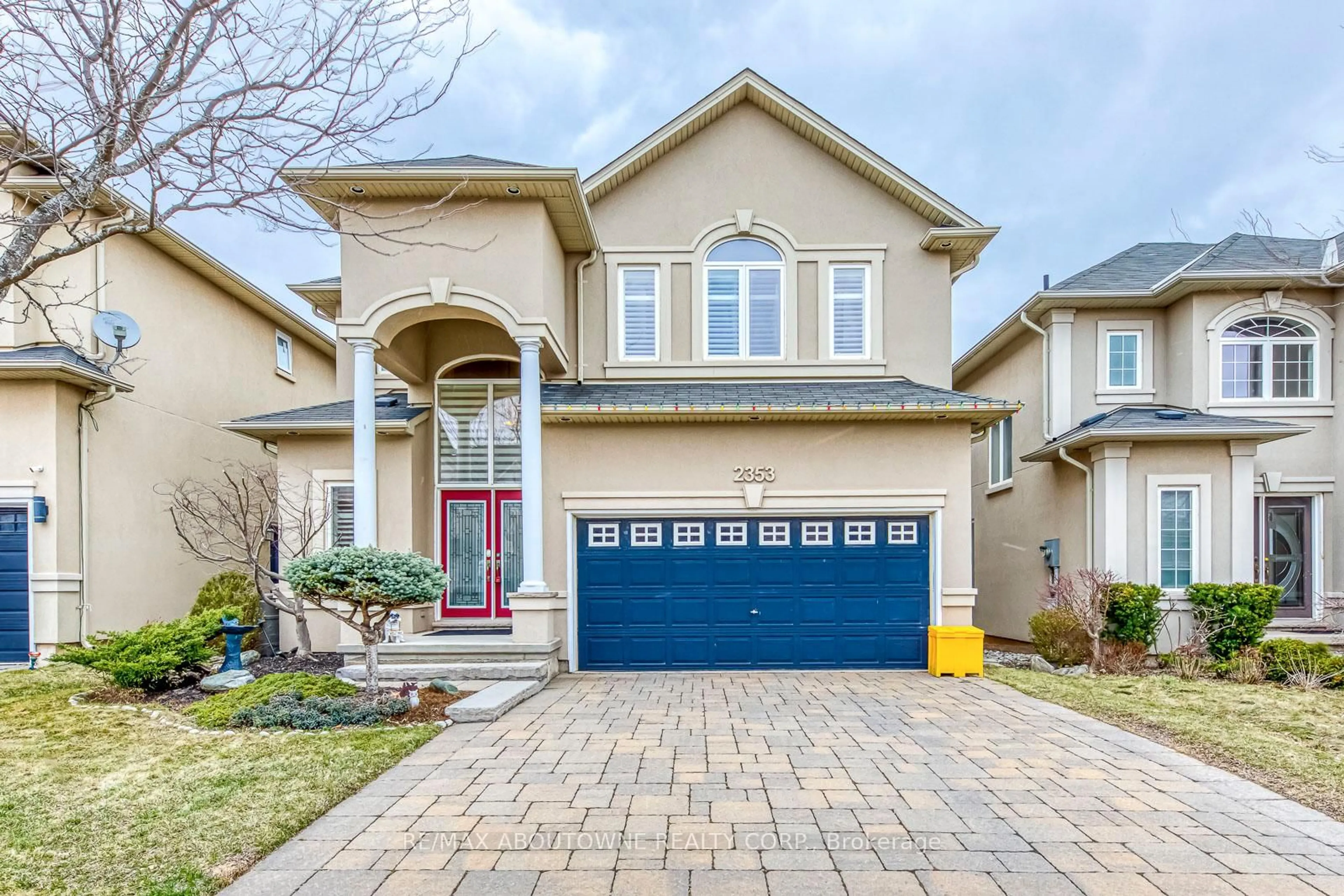 Home with brick exterior material, street for 2353 Kwinter Rd, Oakville Ontario L6M 0H3