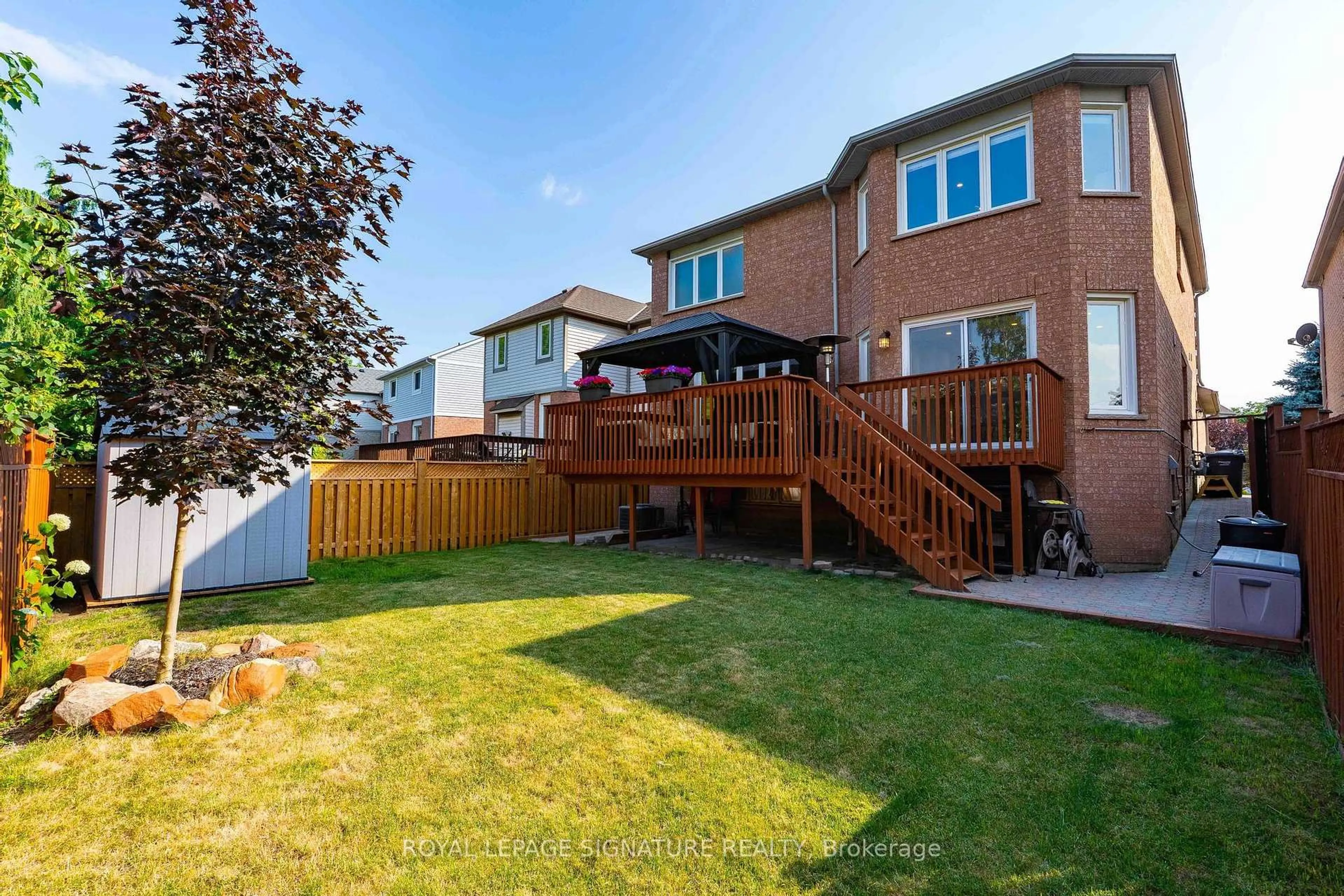 Patio, unknown for 5971 Greensboro Dr, Mississauga Ontario L5M 5S5