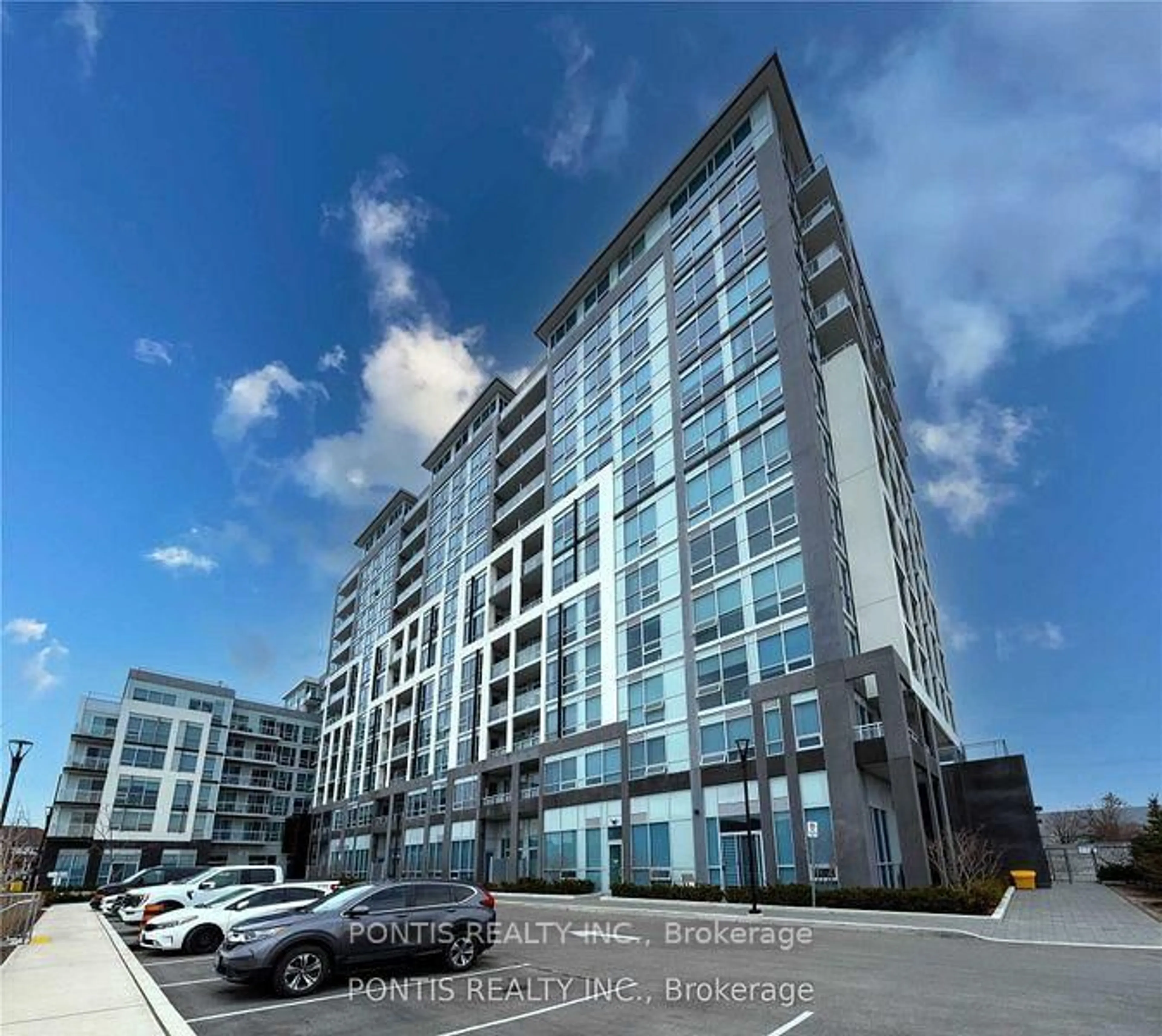 A pic from outside/outdoor area/front of a property/back of a property/a pic from drone, building for 1050 MAIN St #816, Milton Ontario L9T 9M3