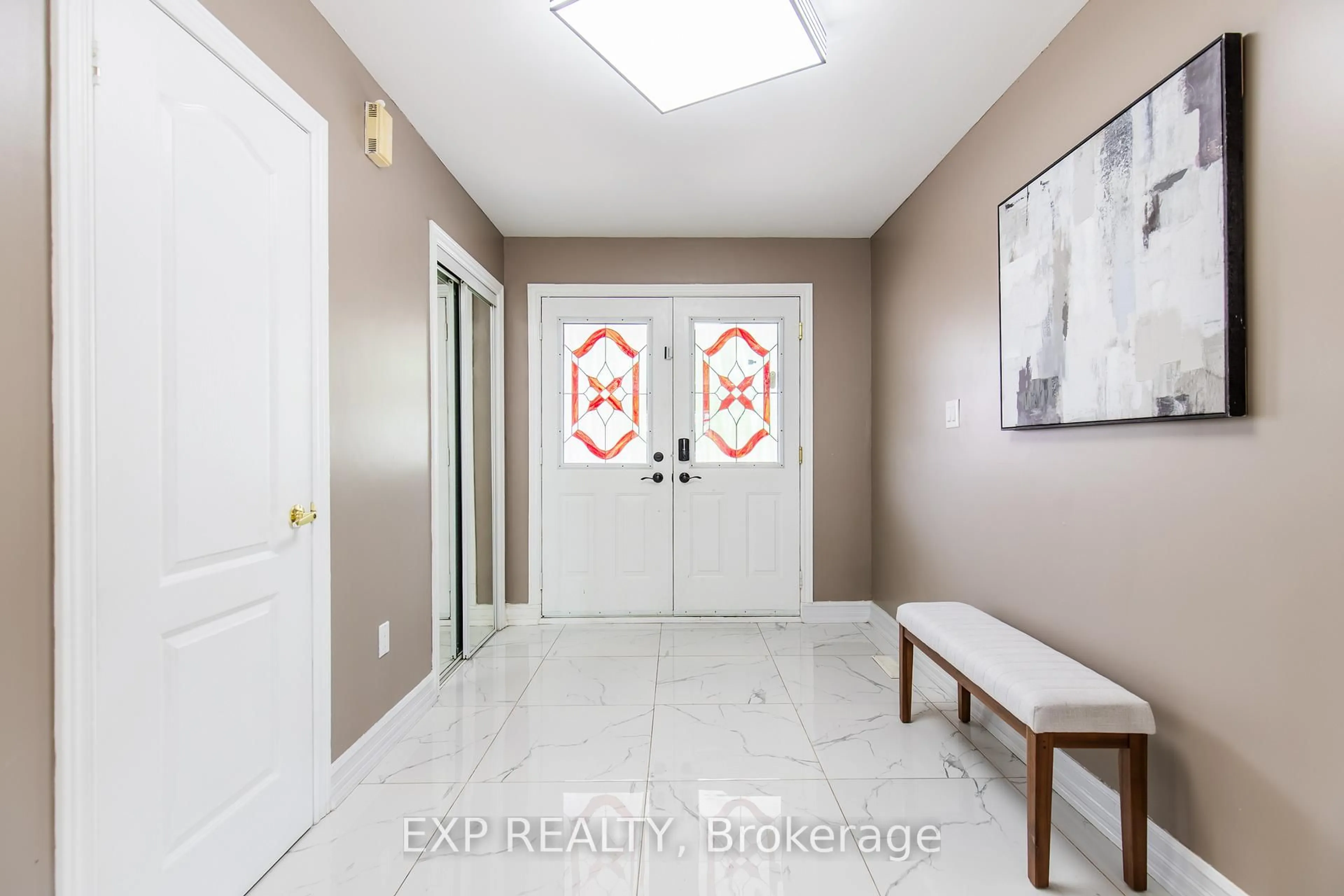 Indoor entryway for 334 Van Kirk Dr, Brampton Ontario L7A 1V5