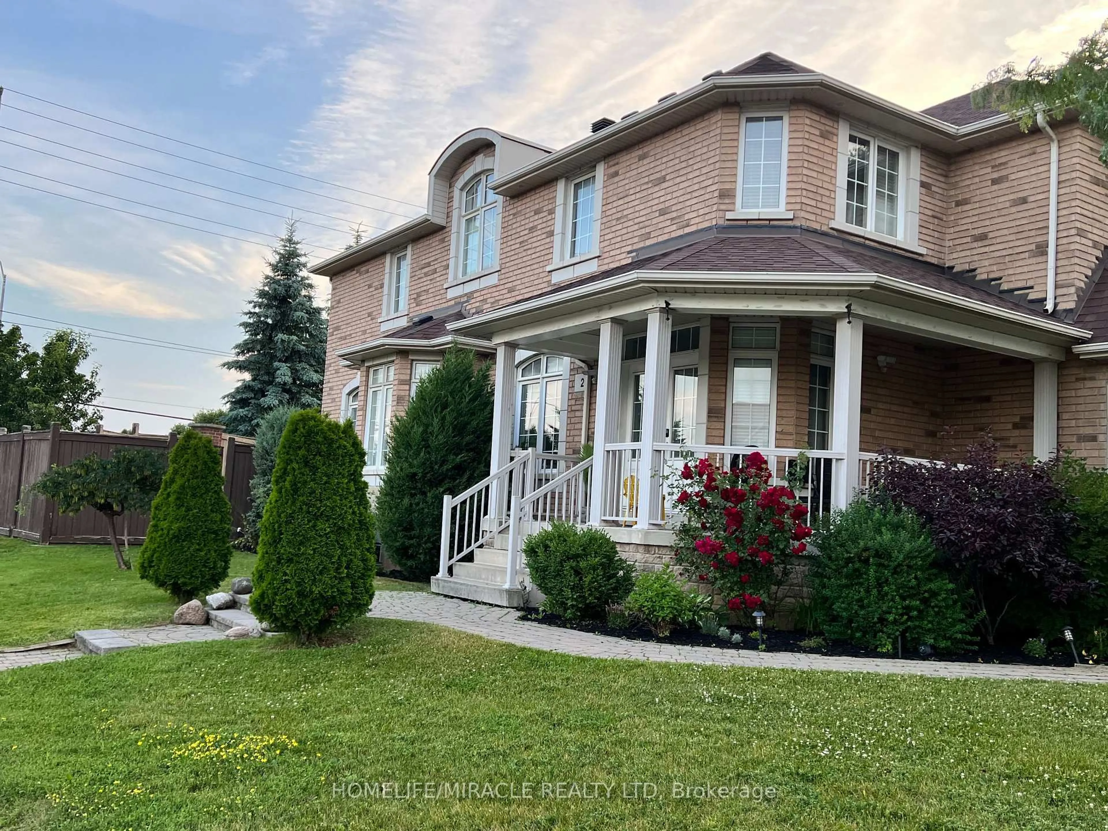 Home with brick exterior material, unknown for 2 Roycrest St, Brampton Ontario L6Z 4P5
