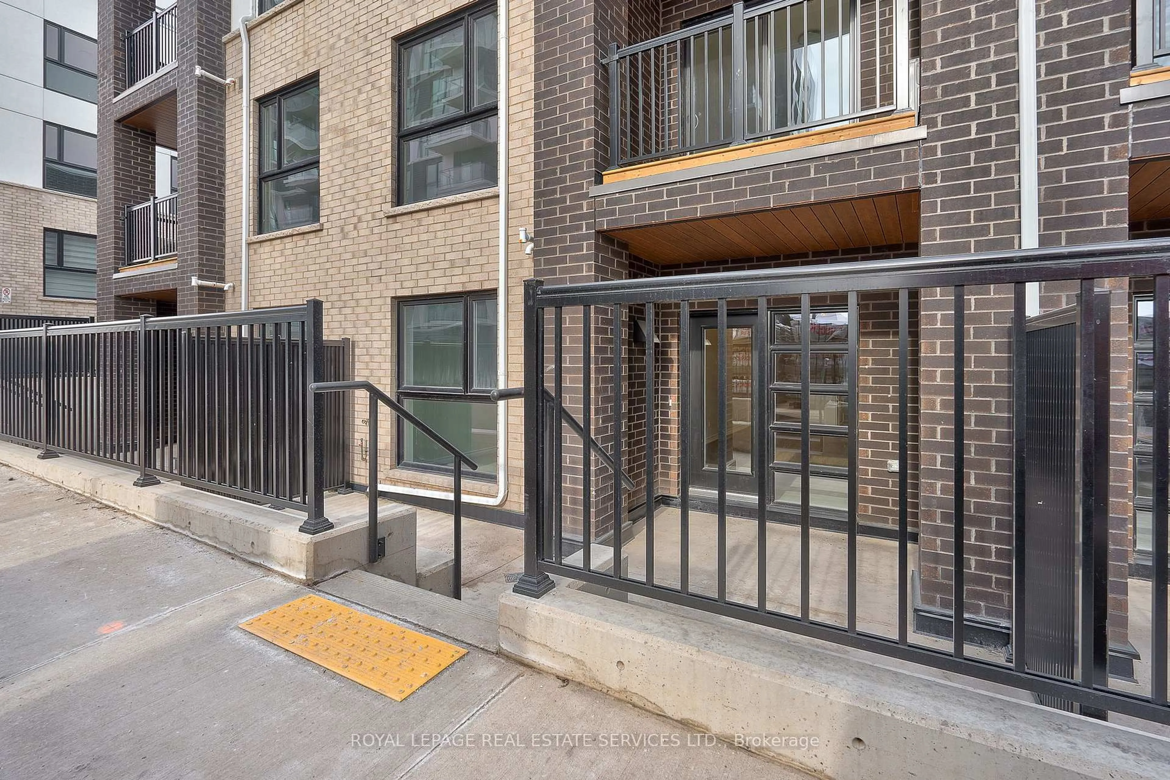 Unknown for 349 Wheat Boom Dr #118, Oakville Ontario L6H 7X4