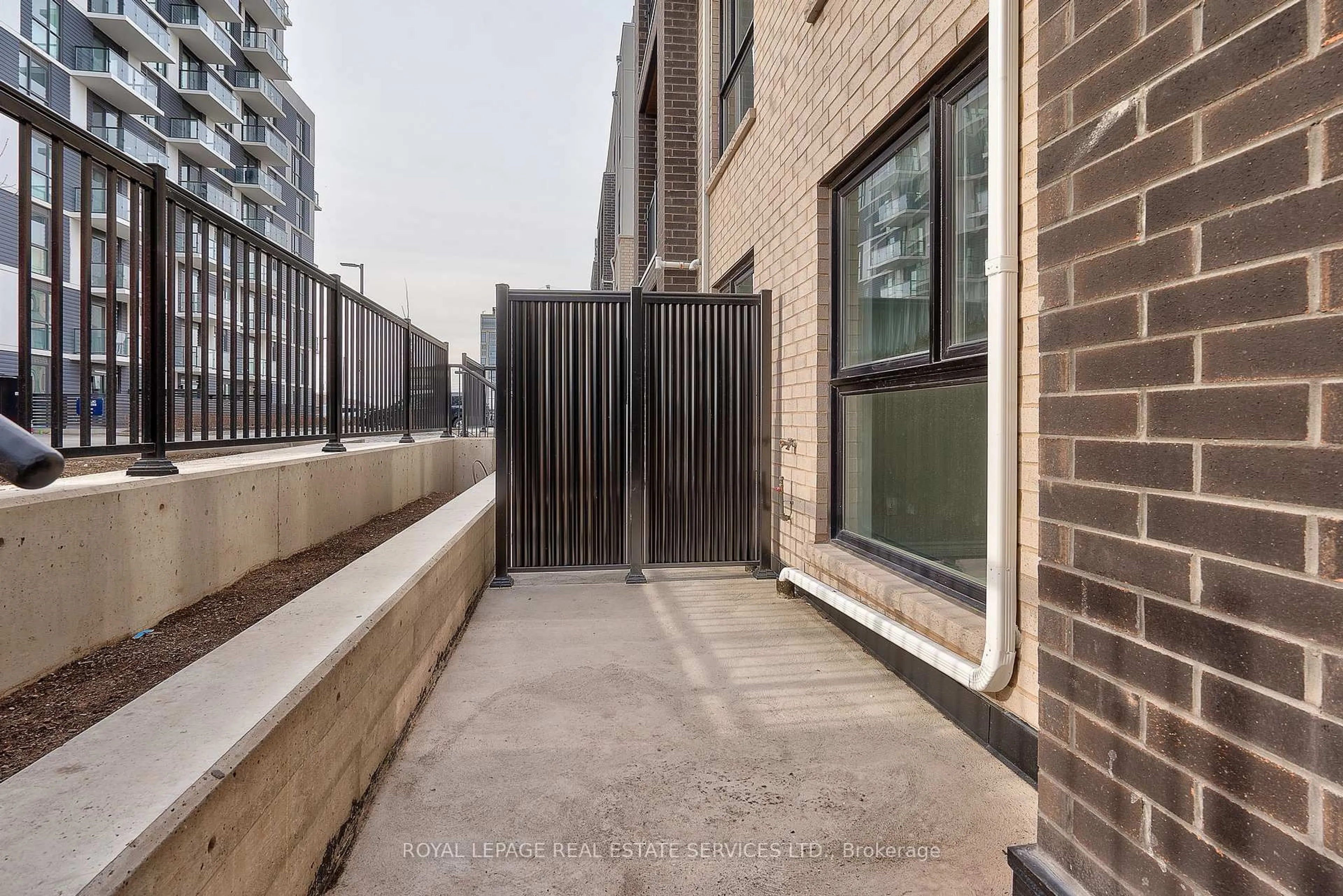 Unknown for 349 Wheat Boom Dr #118, Oakville Ontario L6H 7X4