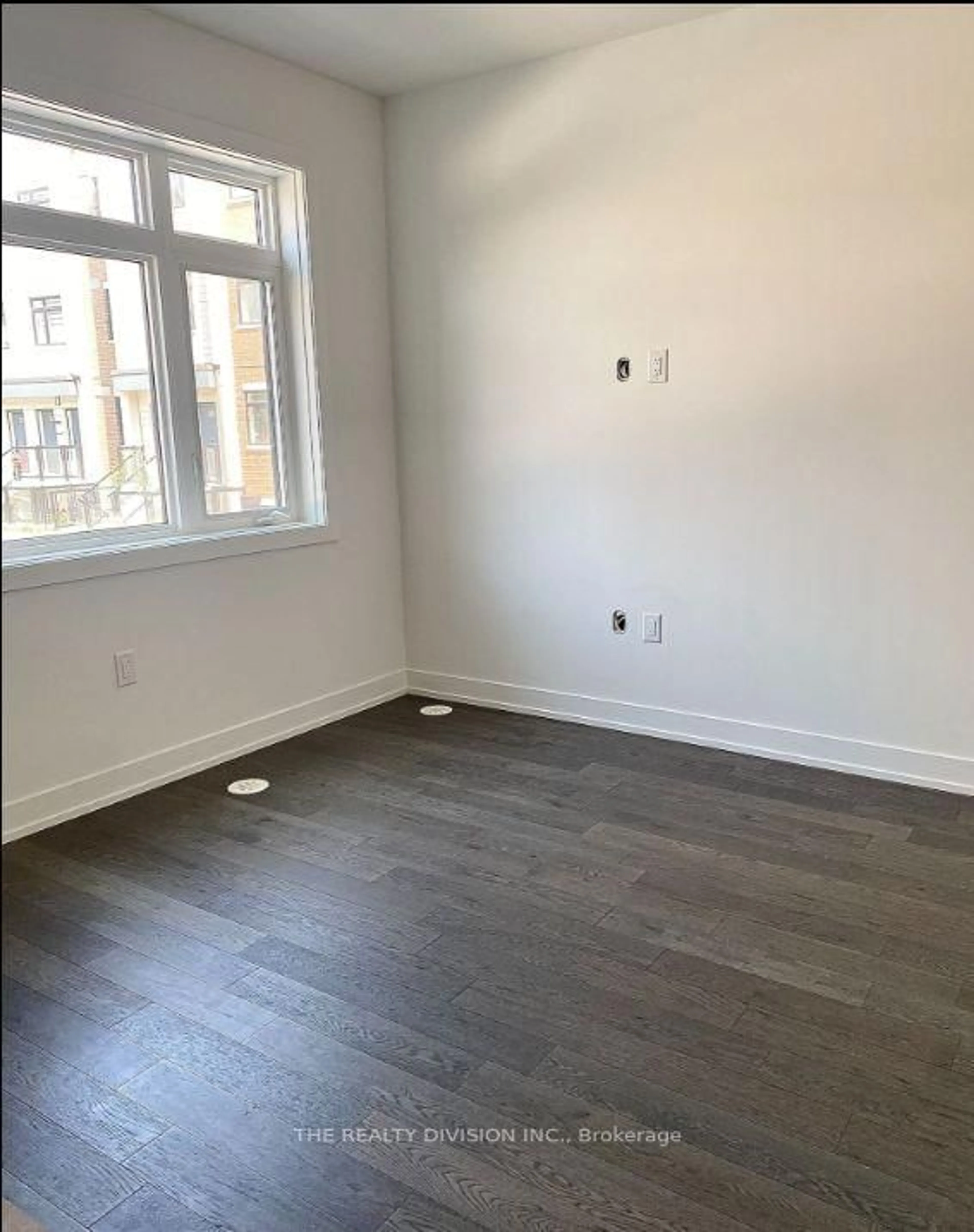 A pic of a room for 1070 Douglas McCurdy Common #124, Mississauga Ontario L5G 0C6