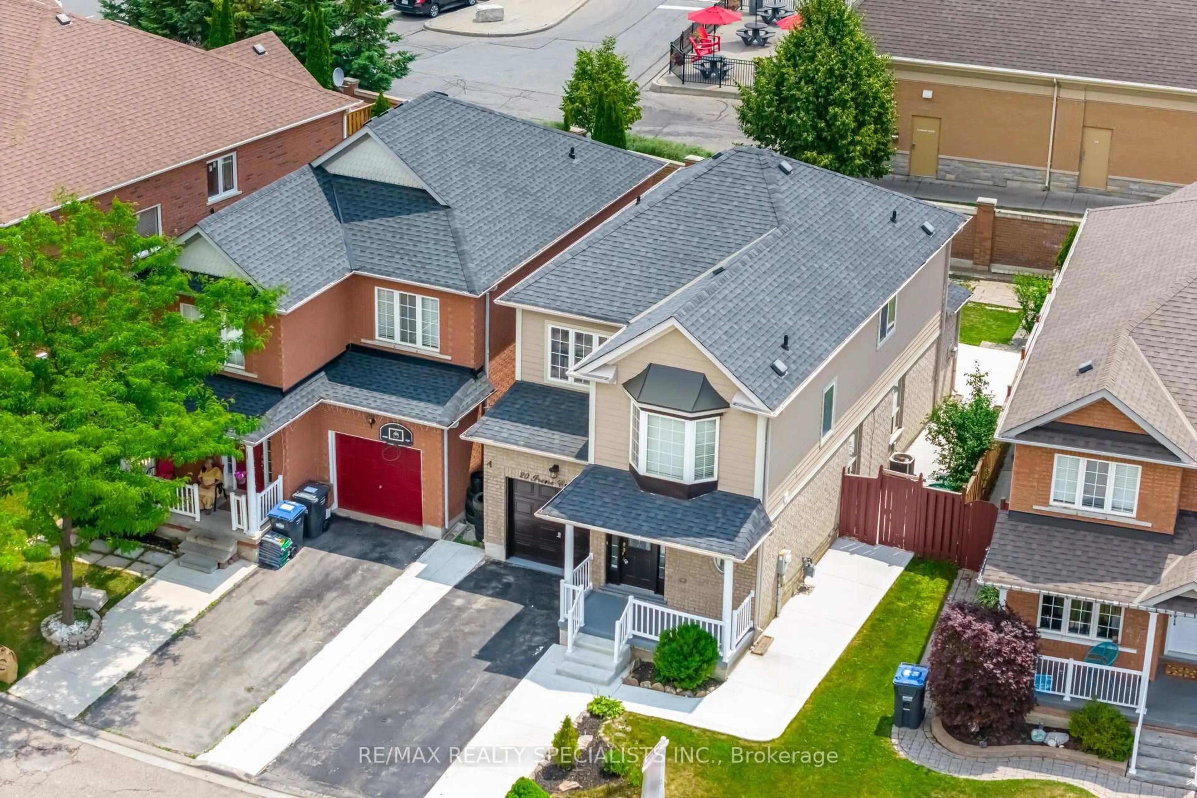 A pic from outside/outdoor area/front of a property/back of a property/a pic from drone, street for 20 Irene Cres, Brampton Ontario L7A 2V3