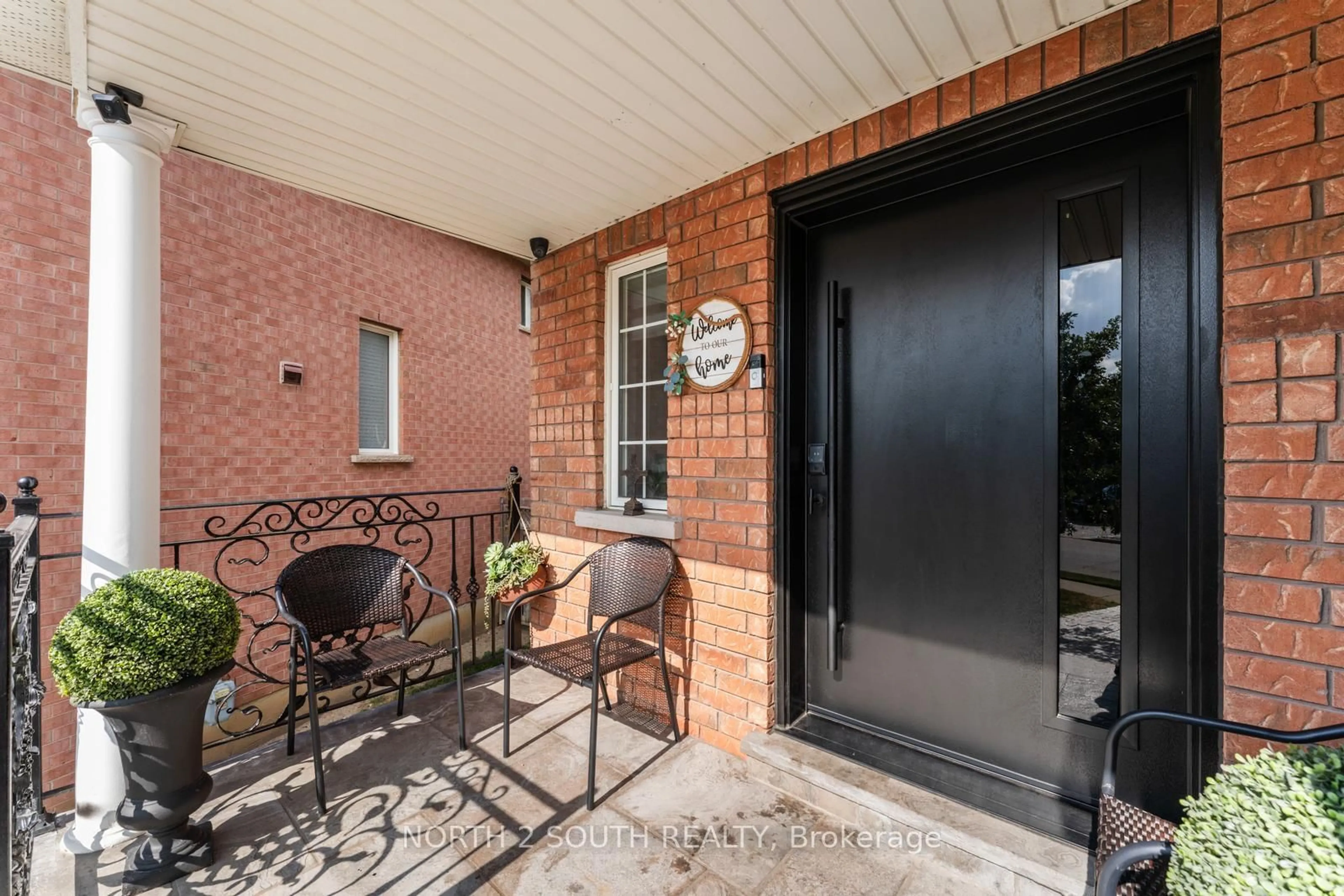 Patio, street for 41 Youngestar Tr, Brampton Ontario L6P 1P5