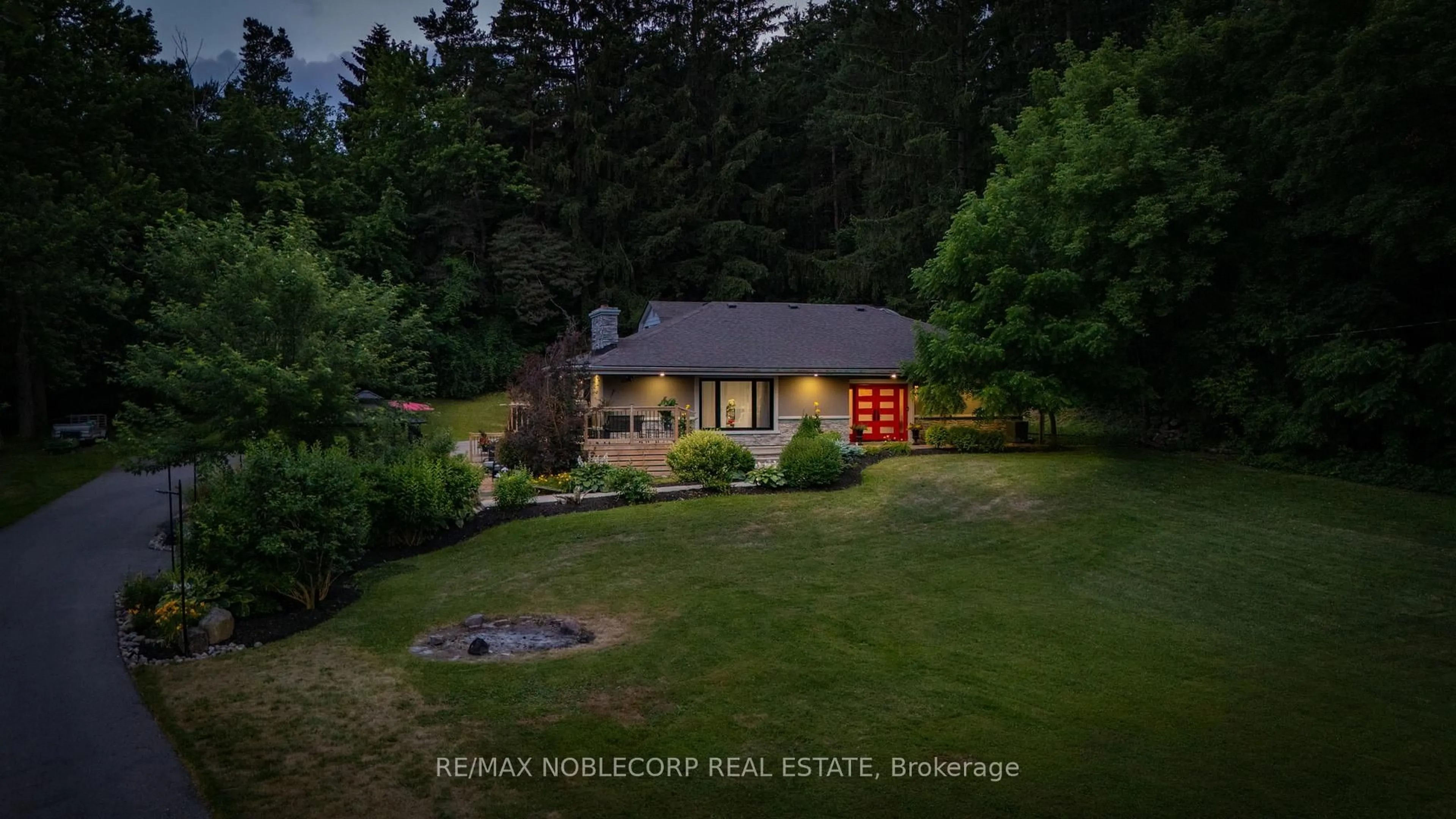 A pic from outside/outdoor area/front of a property/back of a property/a pic from drone, unknown for 9240 Castlederg Sdrd, Caledon Ontario L7E 0S2