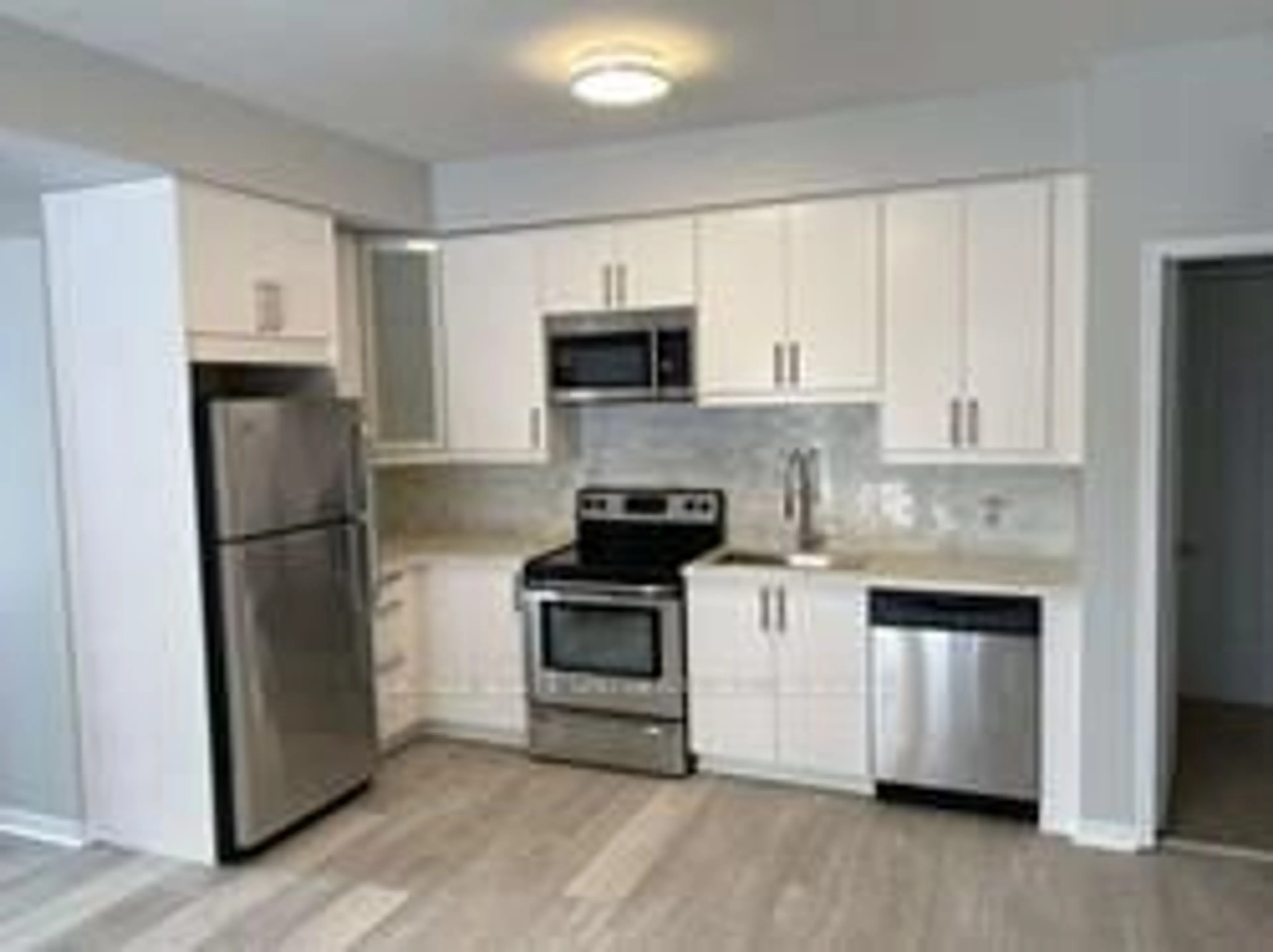 Standard kitchen, unknown for 5650 Winston Churchill Blvd #22, Mississauga Ontario L5M 0L8