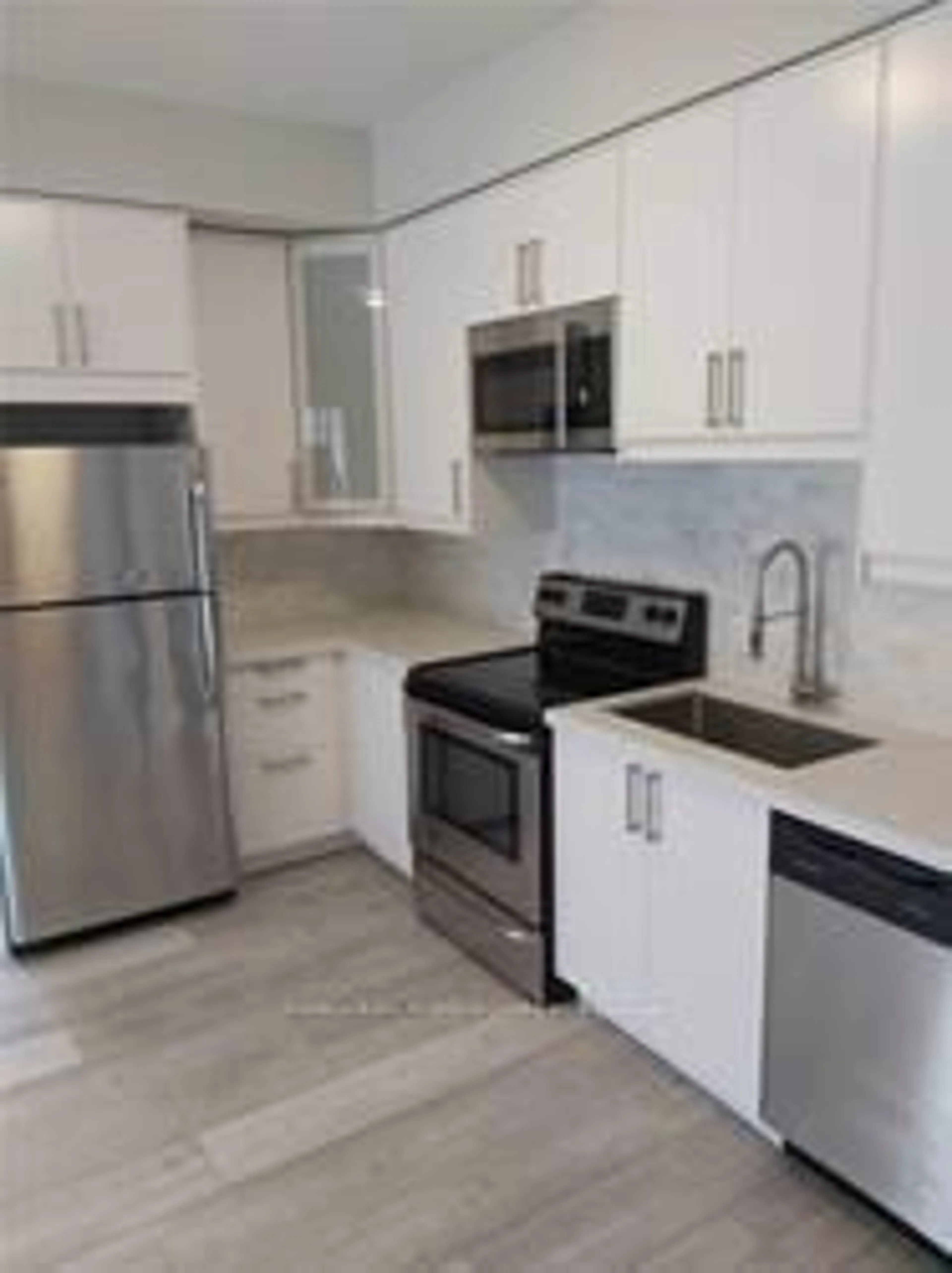 Standard kitchen, unknown for 5650 Winston Churchill Blvd #22, Mississauga Ontario L5M 0L8
