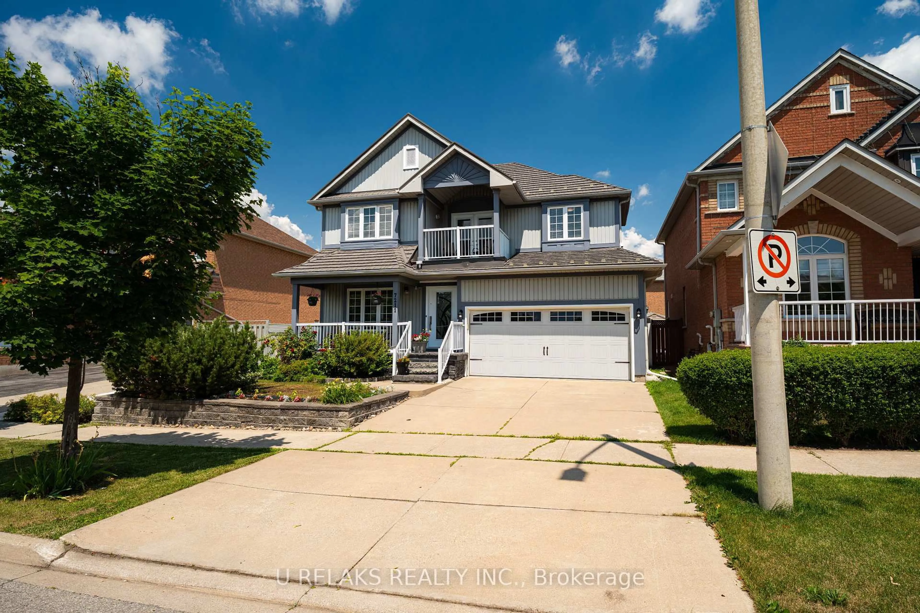 Home with brick exterior material, street for 7211 Atwood Lane, Mississauga Ontario L5N 7X2