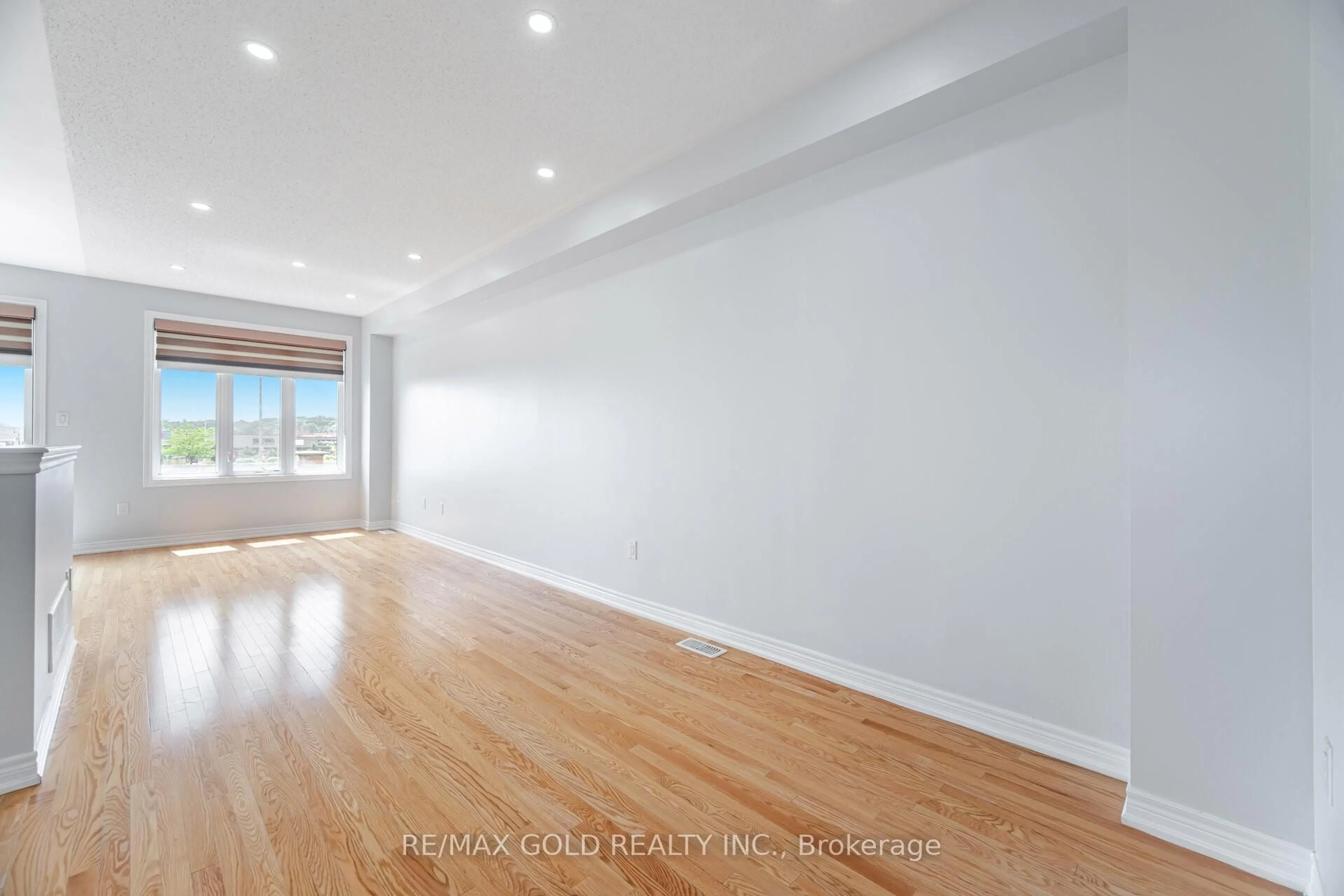 A pic of a room for 240 Sky Harbour Dr, Brampton Ontario L6Y 2Z7