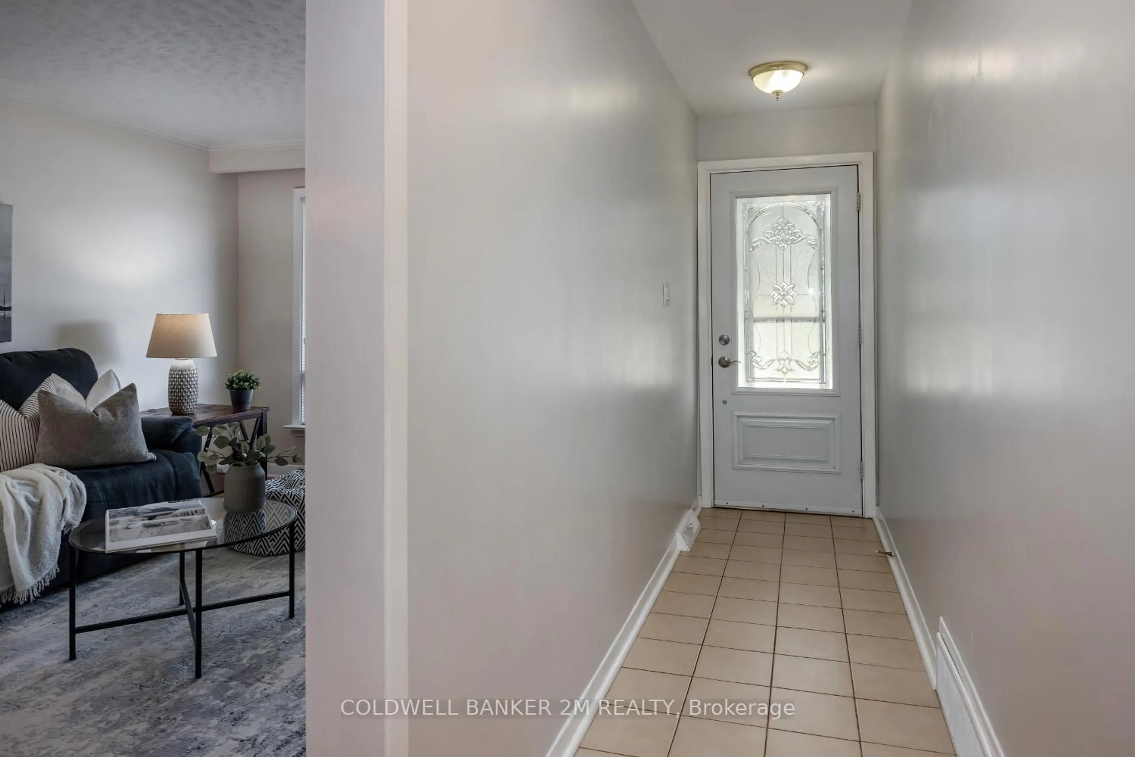 Indoor entryway for 4 Mangrove Rd, Toronto Ontario M6L 2A1