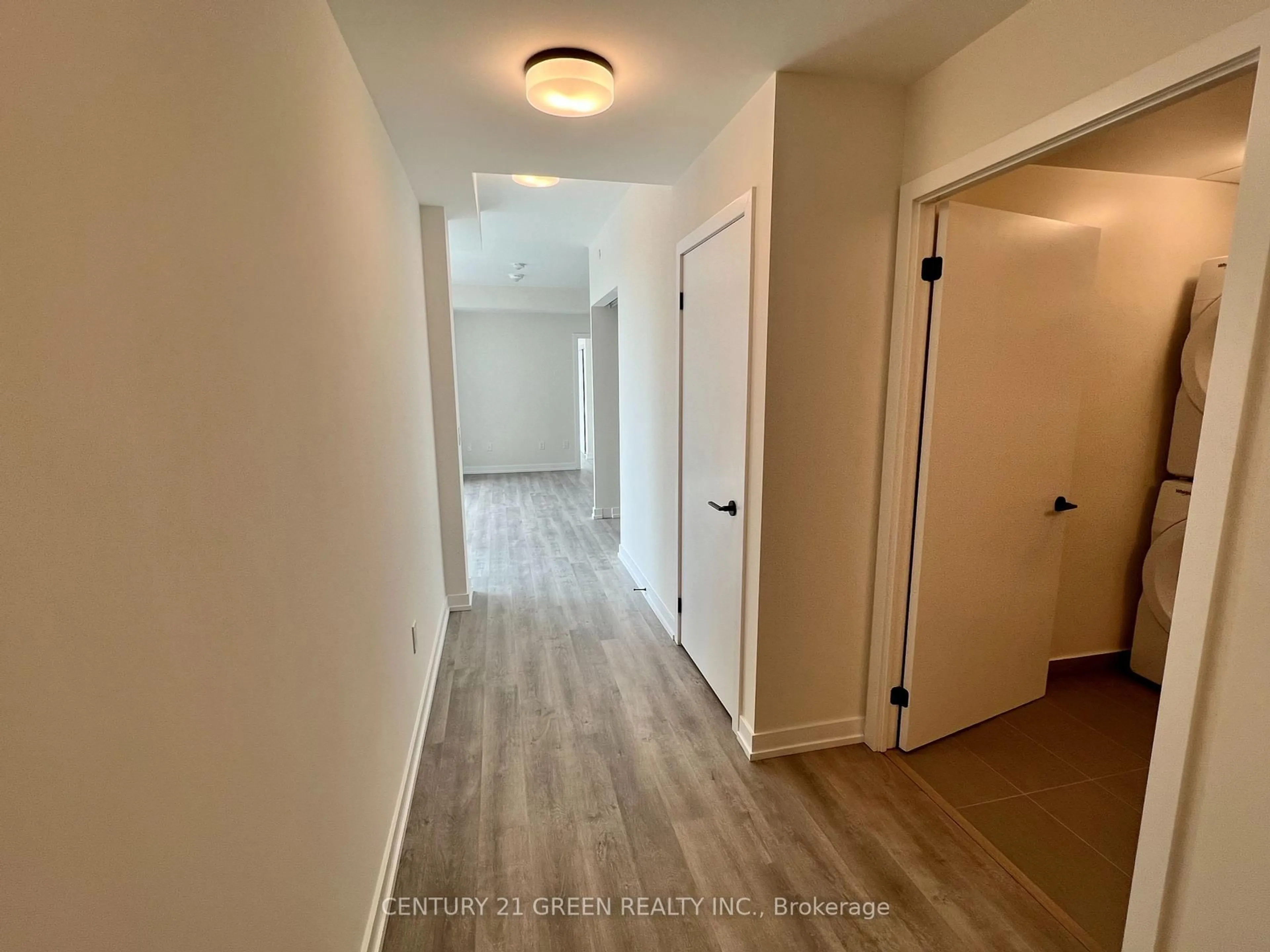 Unknown for 2300 St. Clair Ave #703, Toronto Ontario M6N 0B3