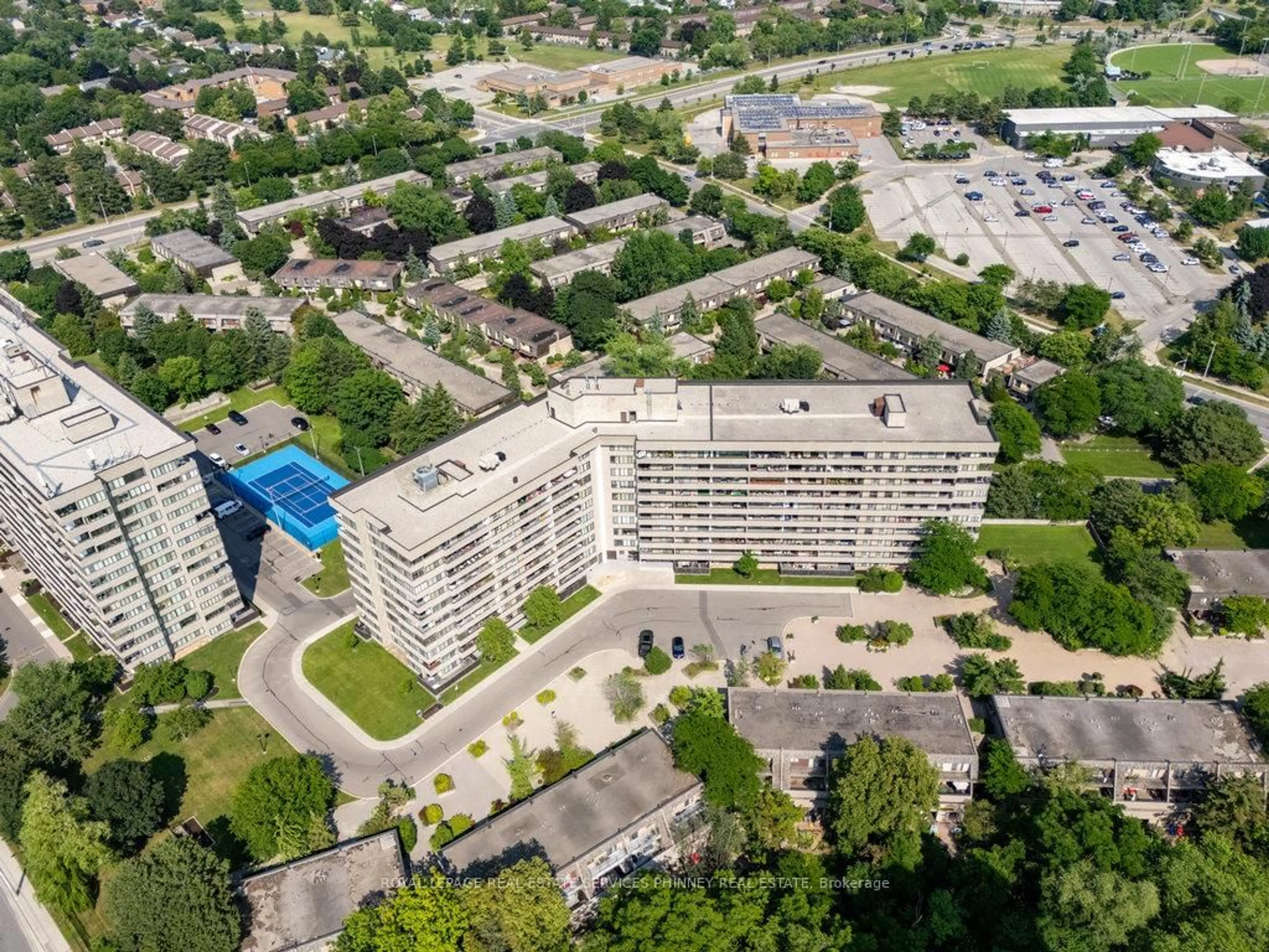 A pic from outside/outdoor area/front of a property/back of a property/a pic from drone, city buildings view from balcony for 1320 Mississauga Valley Blvd #404, Mississauga Ontario L5A 3S9