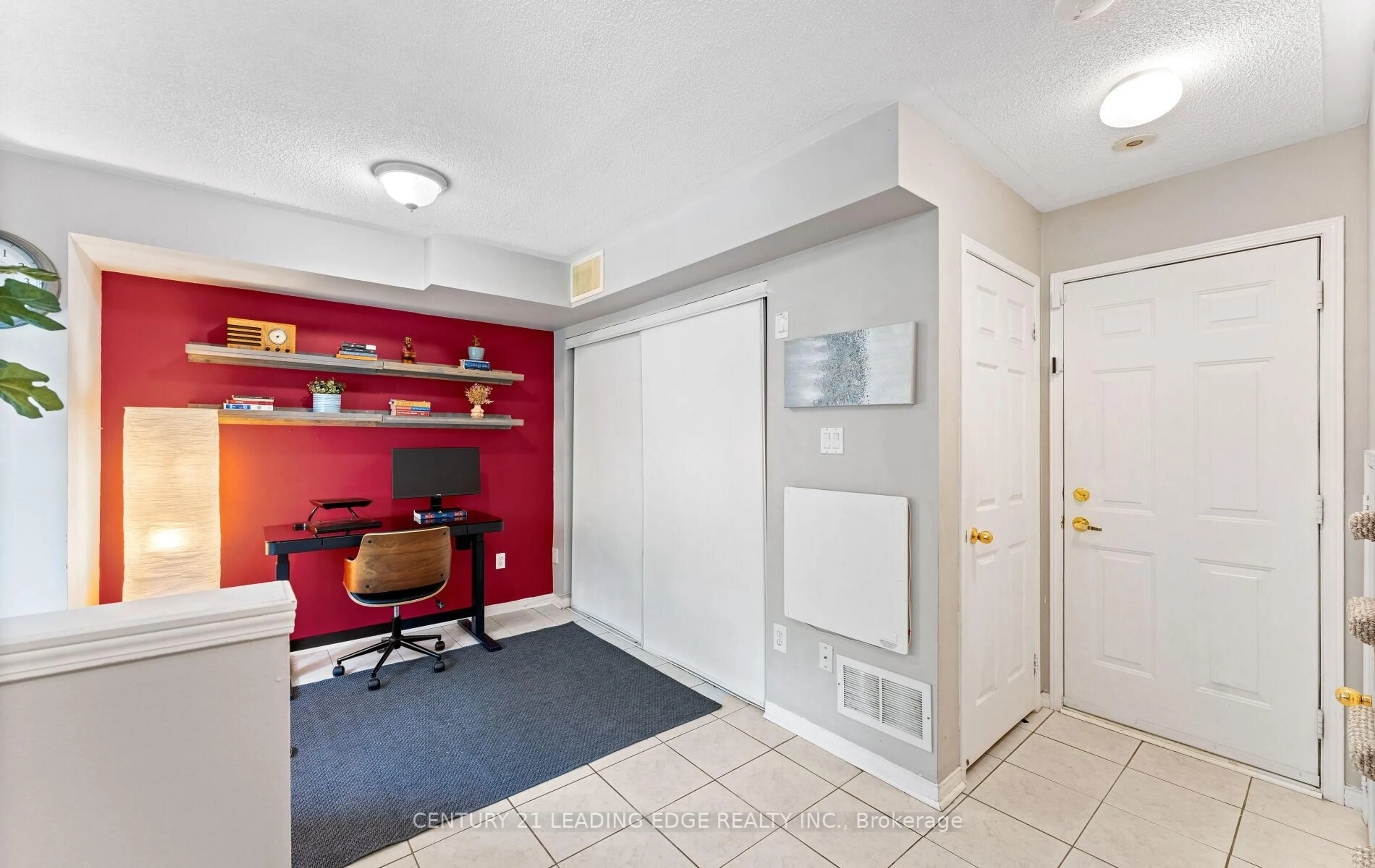 Indoor entryway for 129 Tenth St #3, Toronto Ontario M8V 4C7