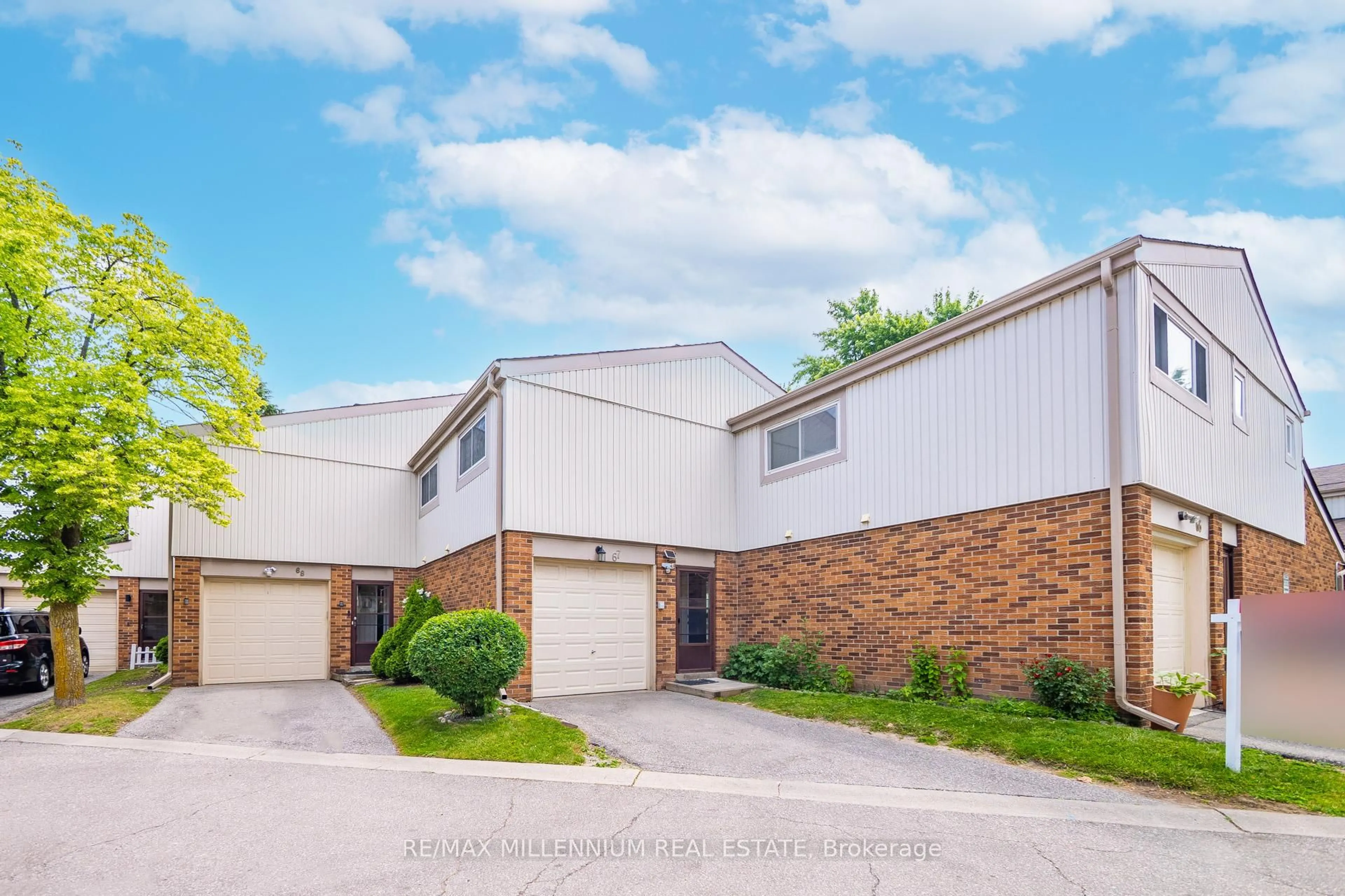 A pic from outside/outdoor area/front of a property/back of a property/a pic from drone, street for 3339 Council Ring Rd #67, Mississauga Ontario L5L 2A9