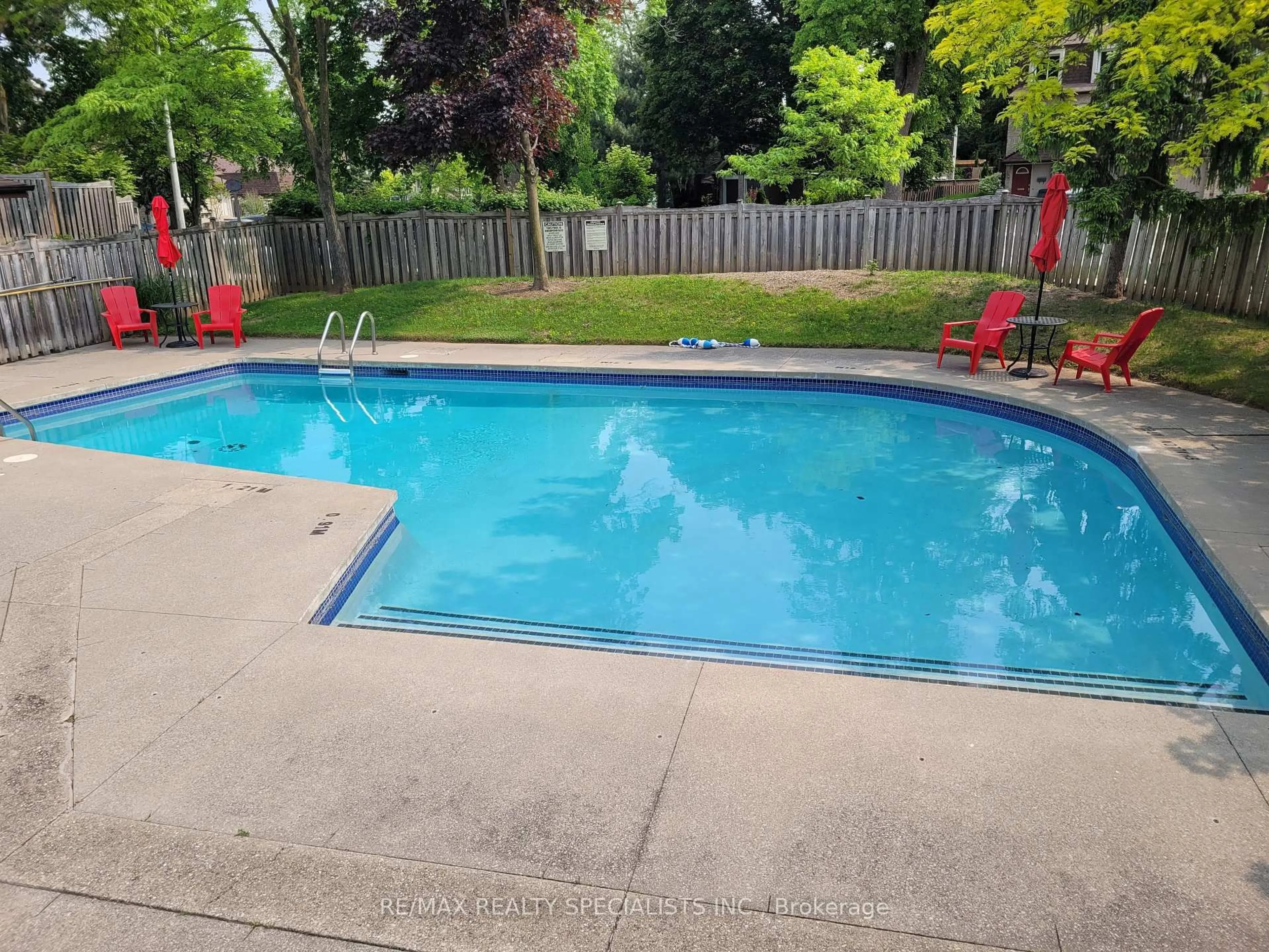 Pool for 7077 Estoril Rd #12, Mississauga Ontario L5N 1N3