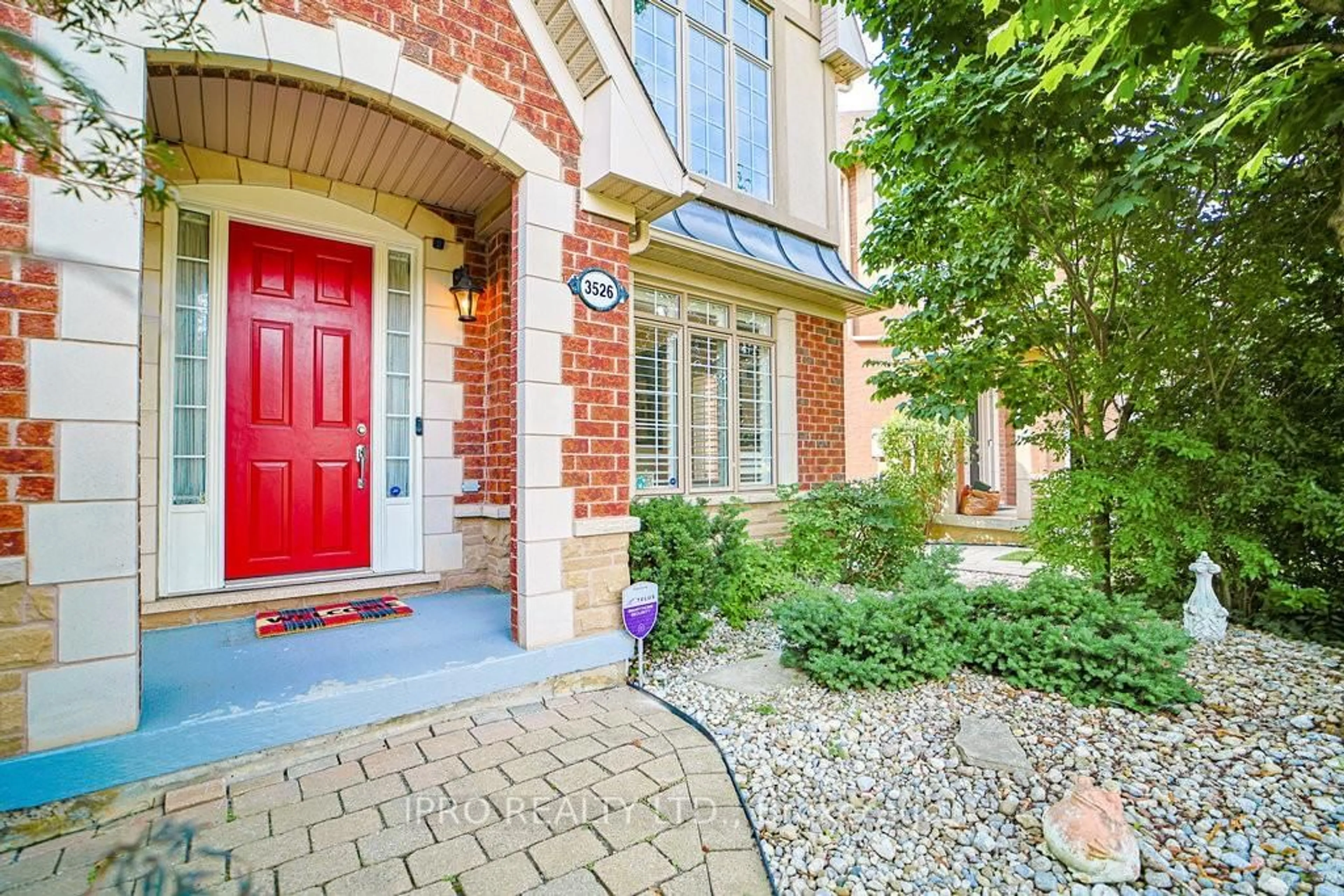 Home with brick exterior material, street for 3526 Eglinton Ave, Mississauga Ontario L5M 7P4