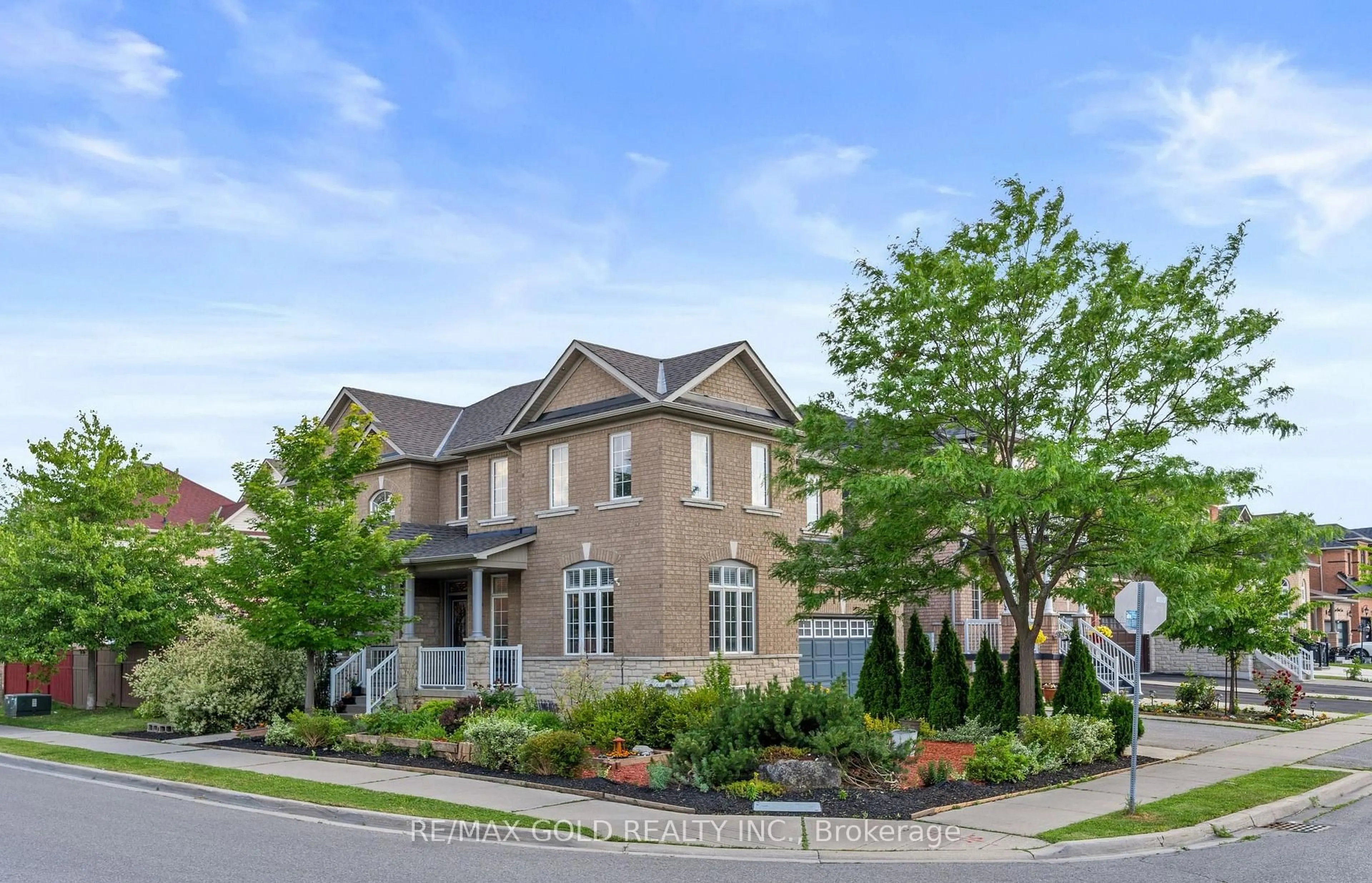 Home with brick exterior material, street for 24 Kootenay Pl, Brampton Ontario L6R 3L1