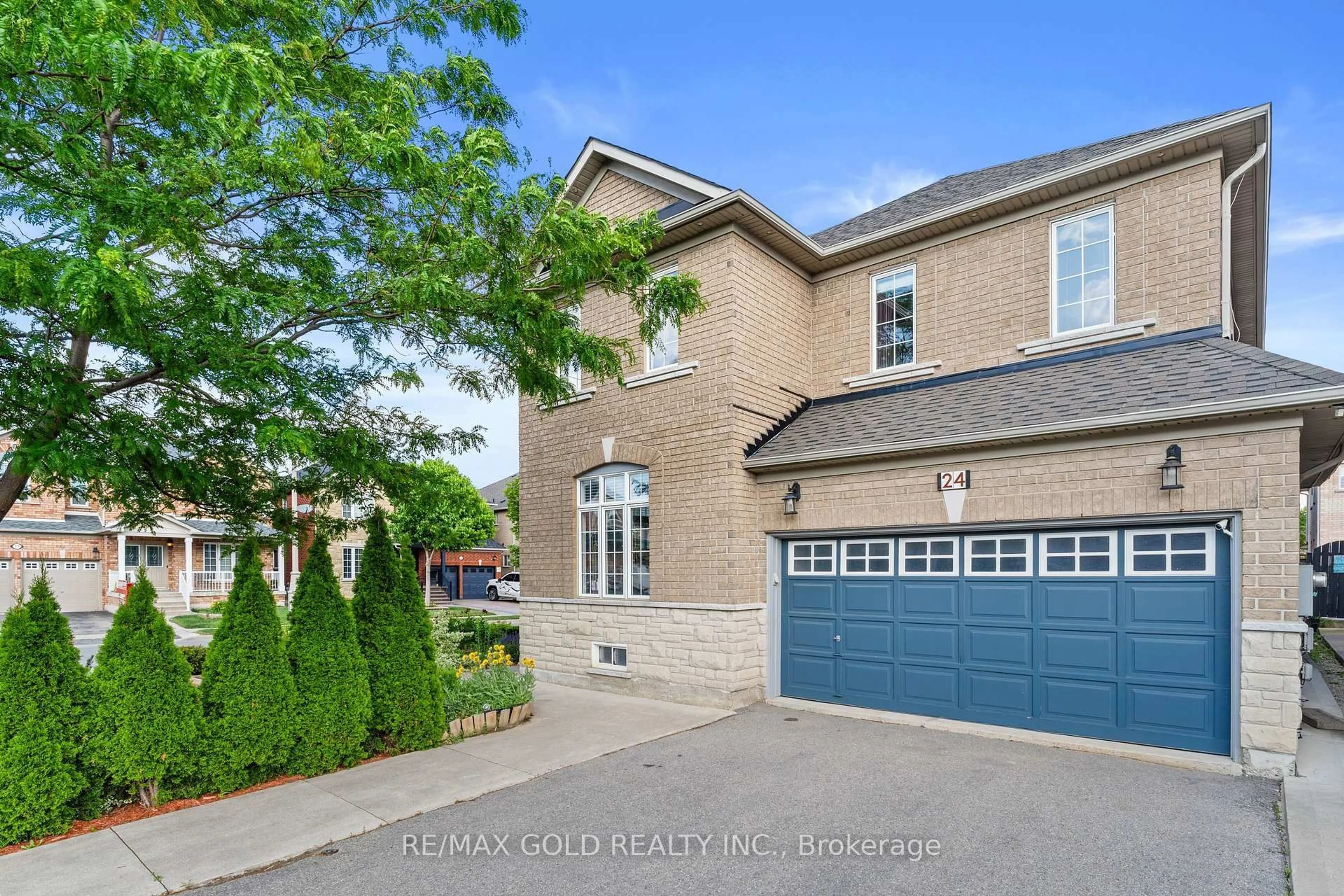 Home with brick exterior material, street for 24 Kootenay Pl, Brampton Ontario L6R 3L1