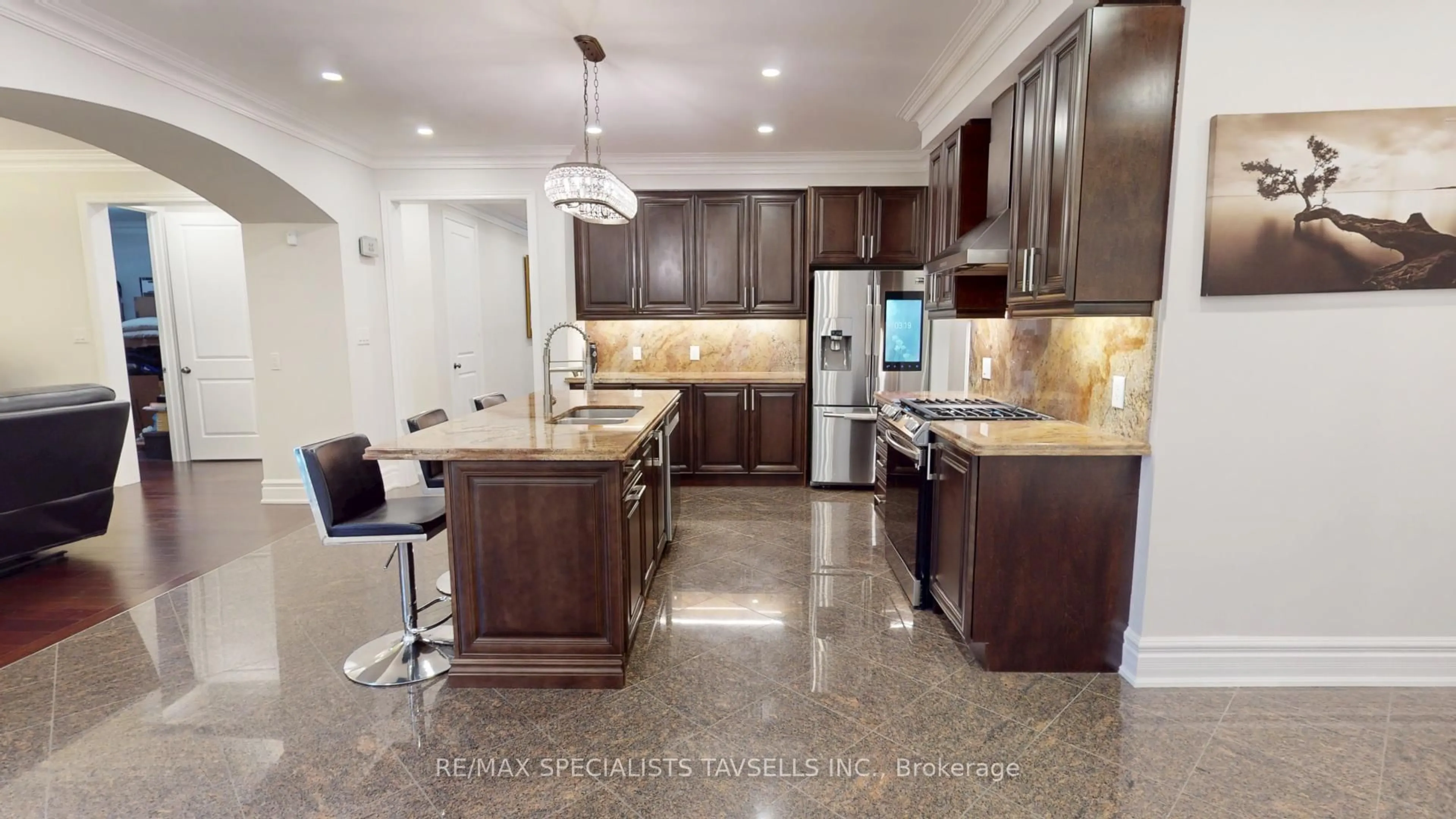 Contemporary kitchen, ceramic/tile floor for 8 Mccandless Crt, Caledon Ontario L7C 3R7