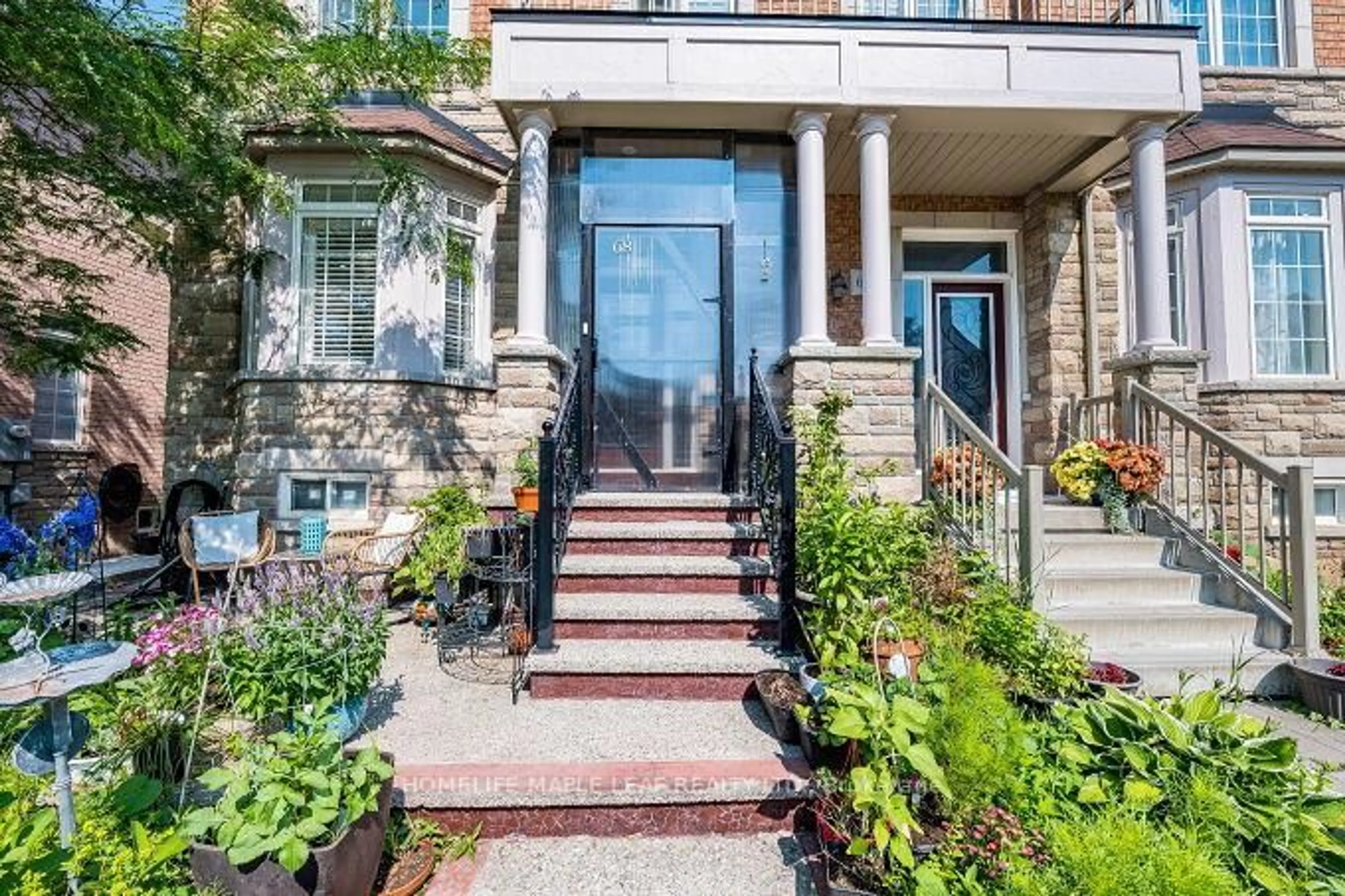 Unknown for 68 Fallmeadow Circ, Brampton Ontario L6Y 0Y7