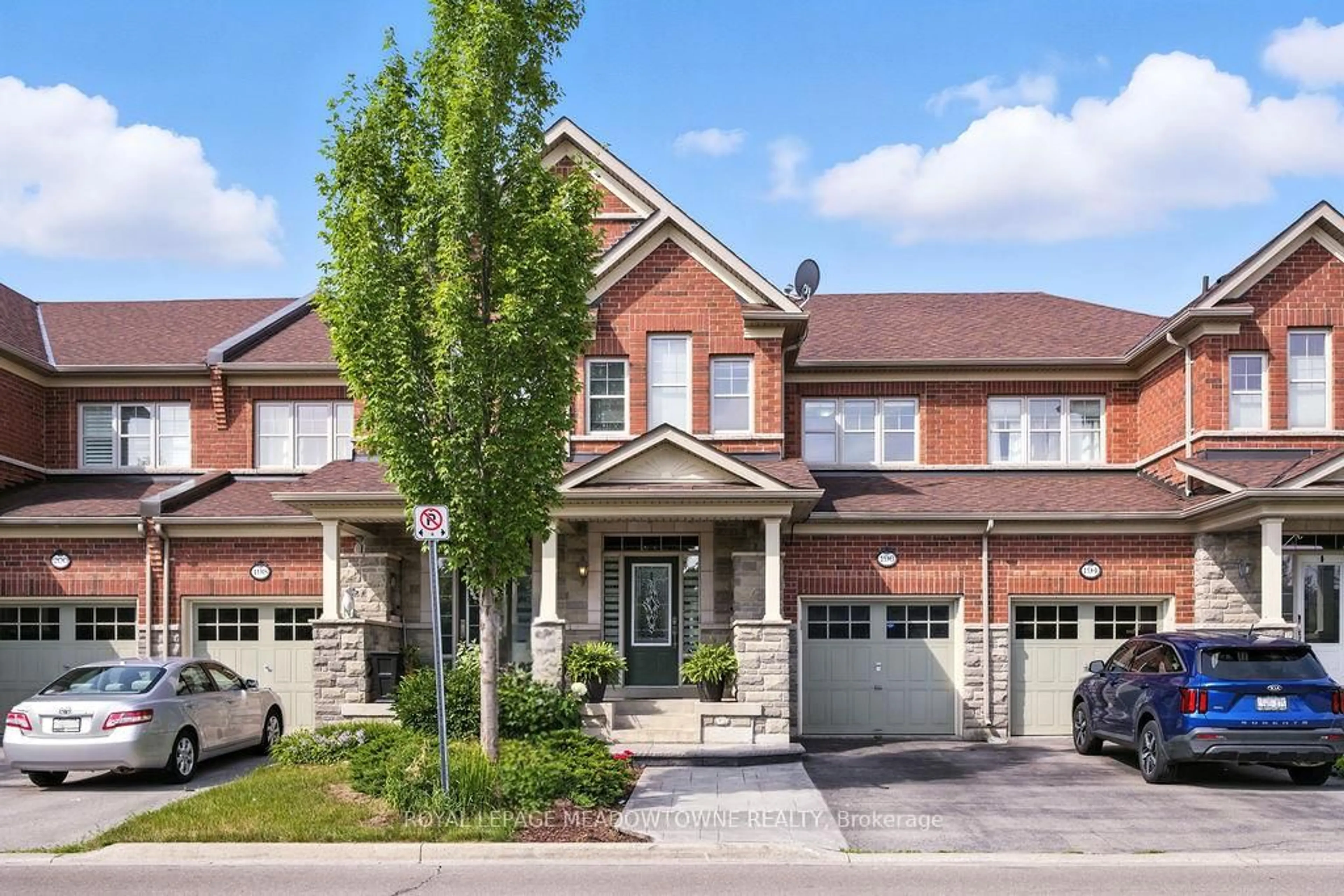 Home with brick exterior material, street for 196 DUNCAN Lane, Milton Ontario L9T 8B6