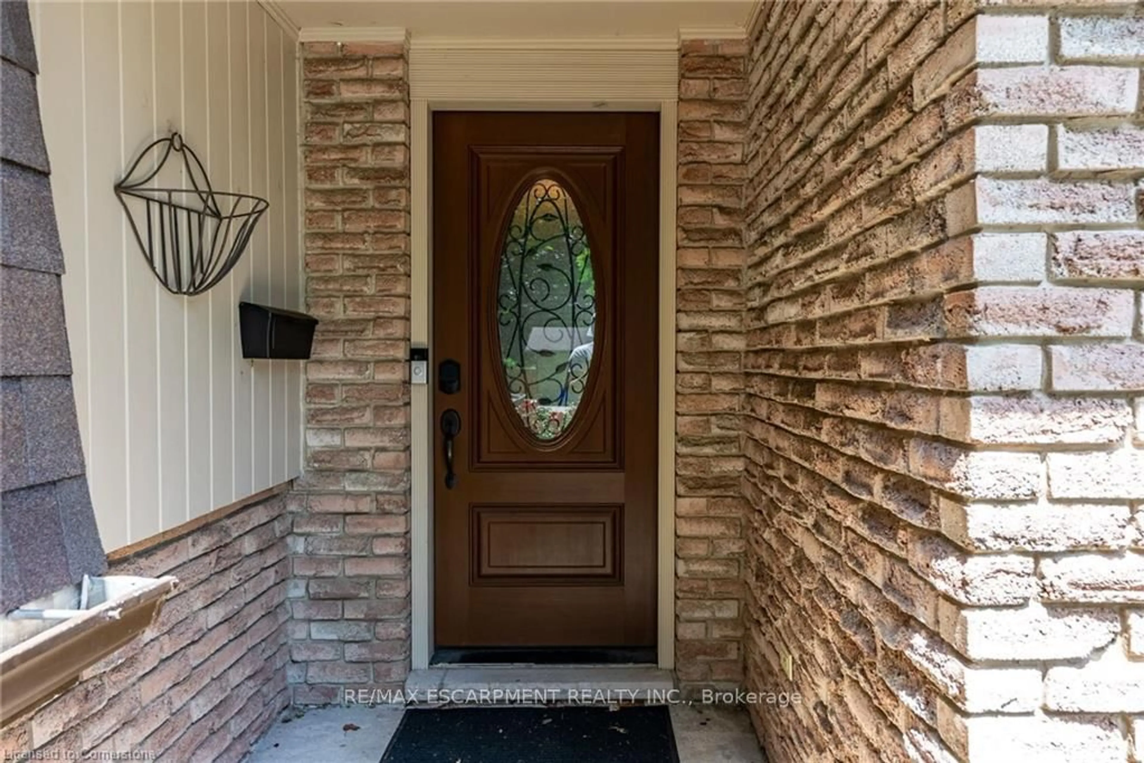 Indoor entryway for 1515 Brenner Cres, Burlington Ontario L7P 2V9