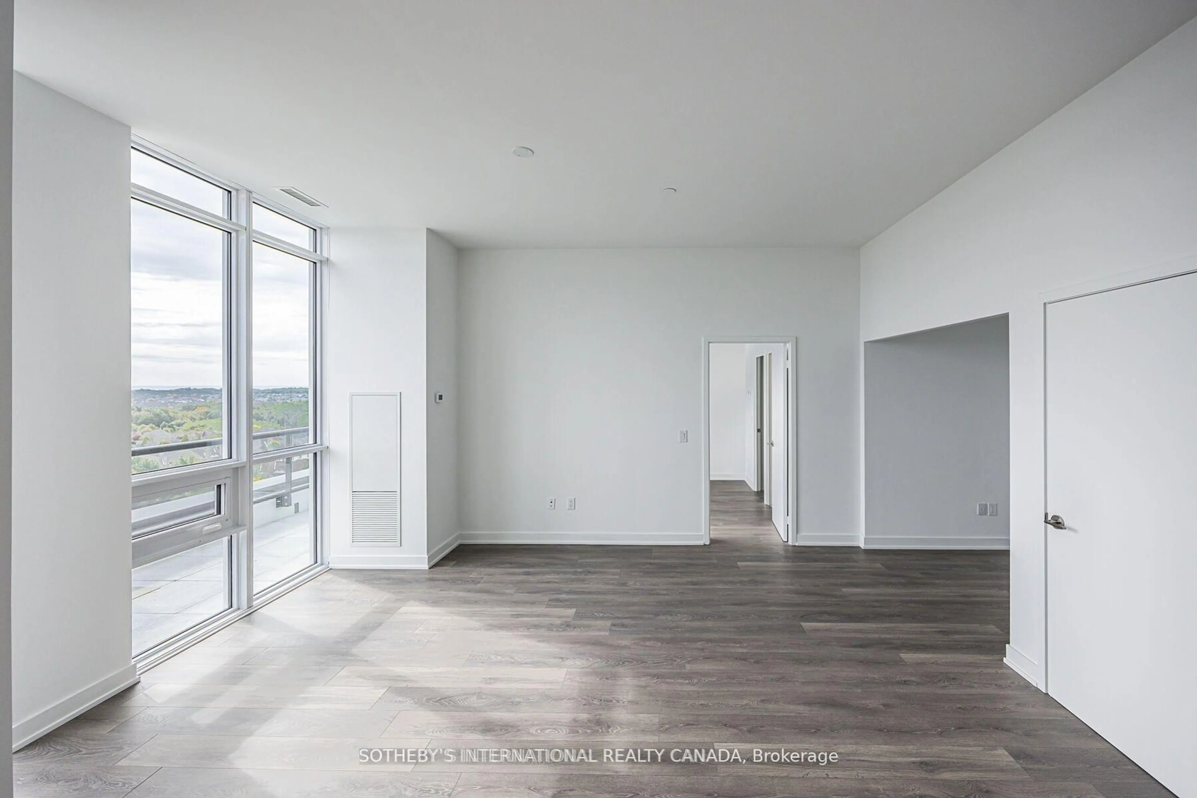 A pic of a room for 3005 Pine Glen Rd #809, Oakville Ontario L6M 5P5
