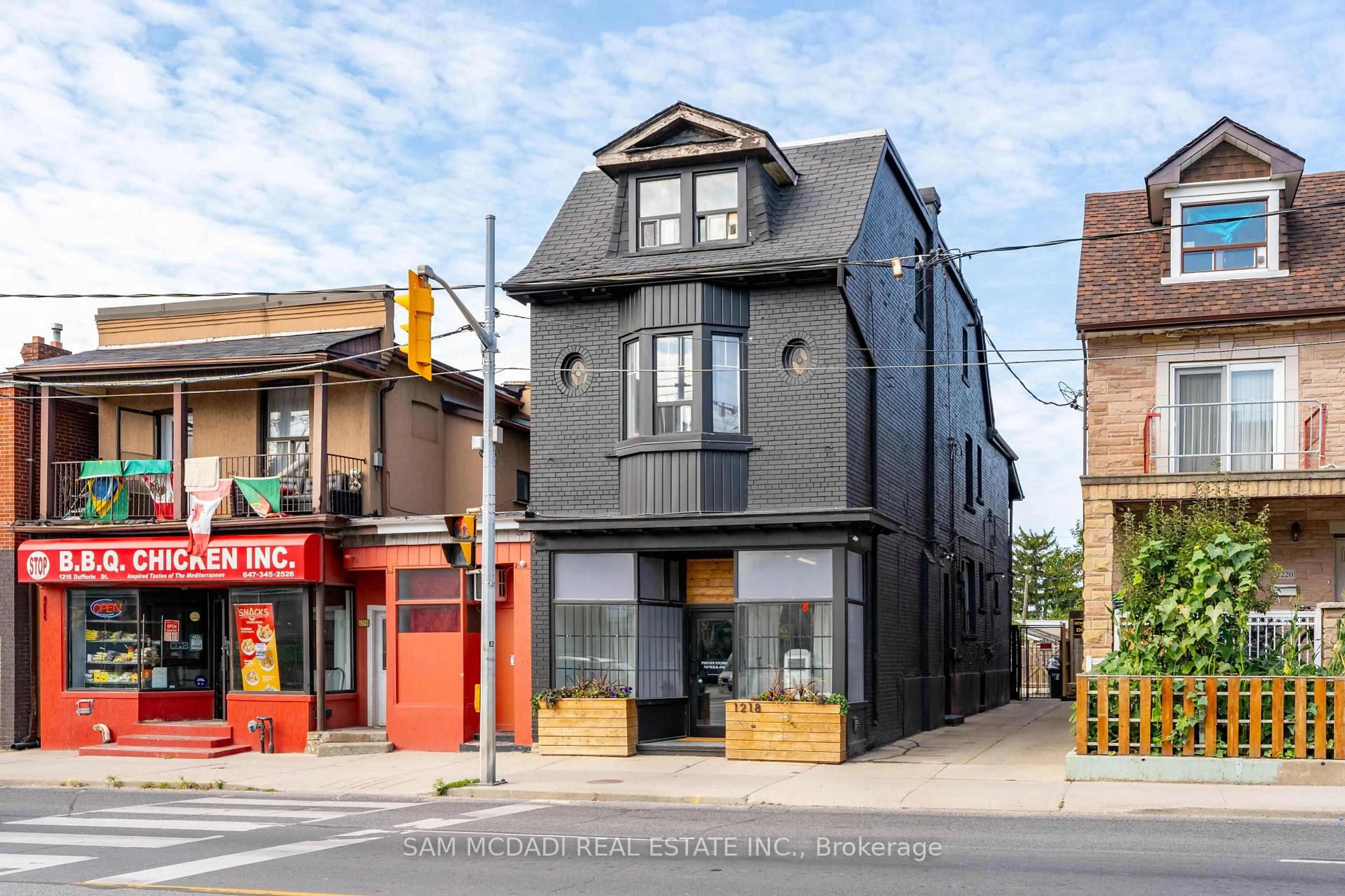 Home with brick exterior material, street for 1218 Dufferin St, Toronto Ontario M6H 4C1
