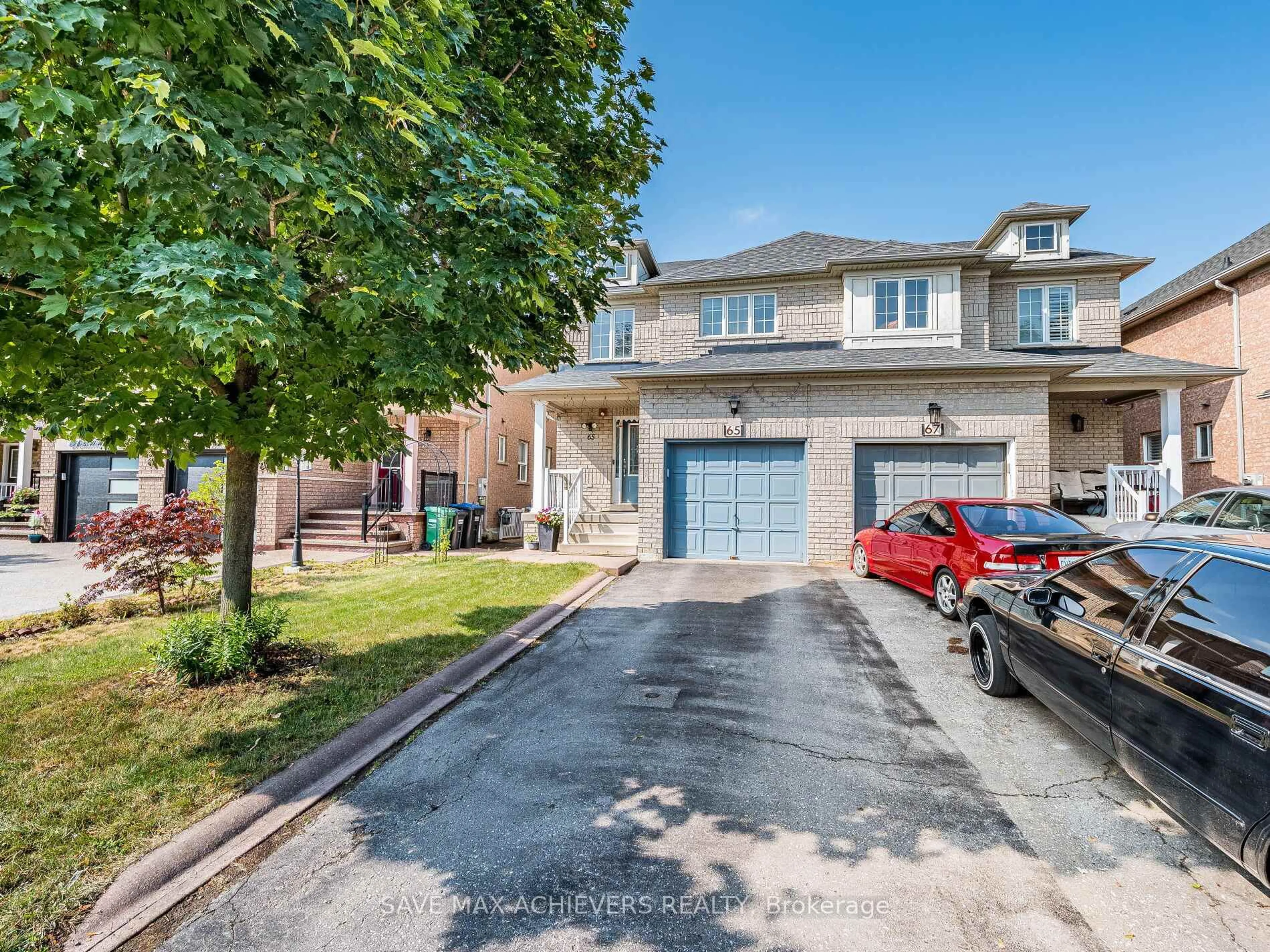 A pic from outside/outdoor area/front of a property/back of a property/a pic from drone, street for 65 Eastview Gate, Brampton Ontario L6P 1N5
