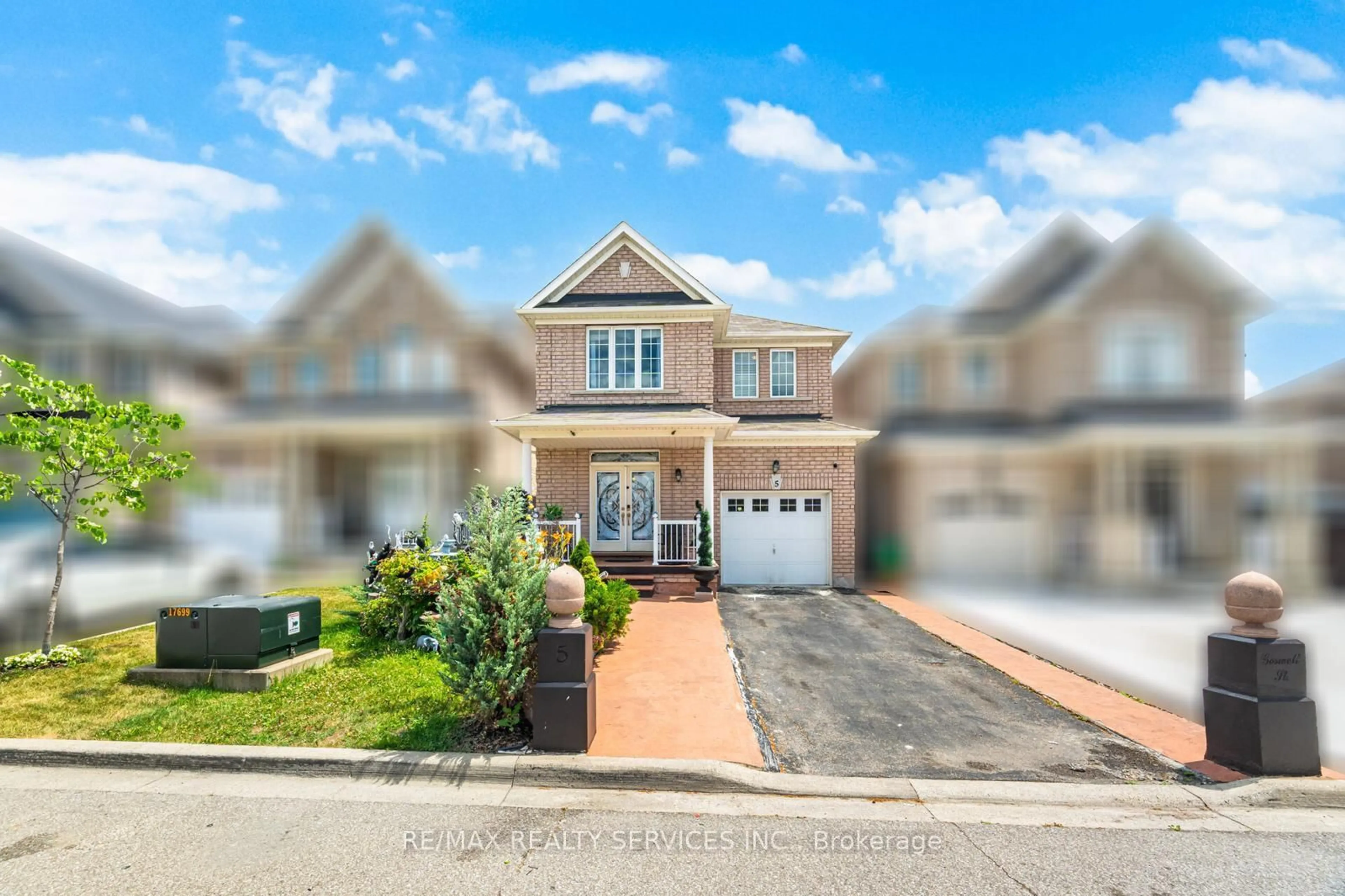 Home with brick exterior material, street for 5 Goswell St, Brampton Ontario L6T 3G8