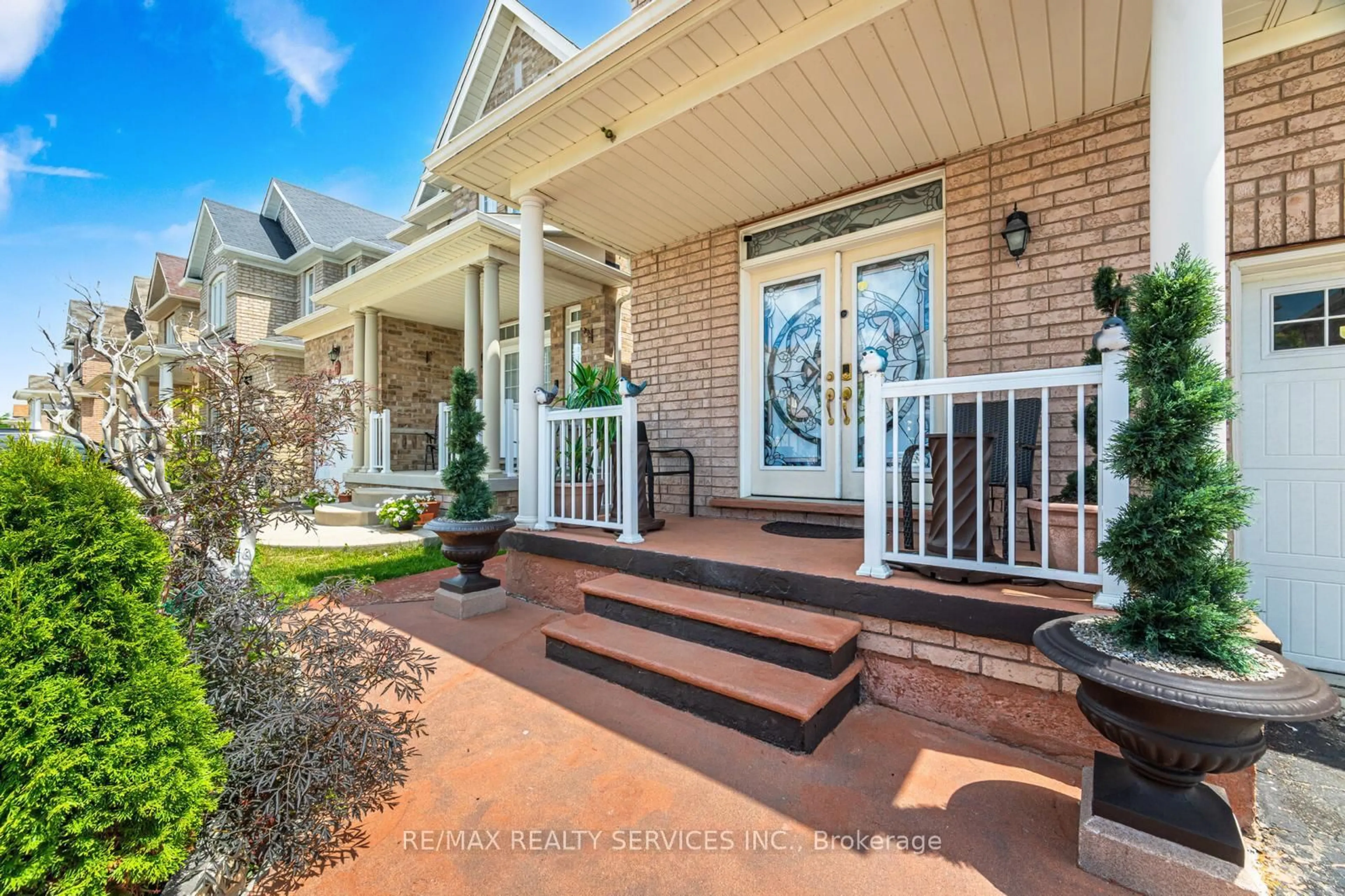 Unknown for 5 Goswell St, Brampton Ontario L6T 3G8
