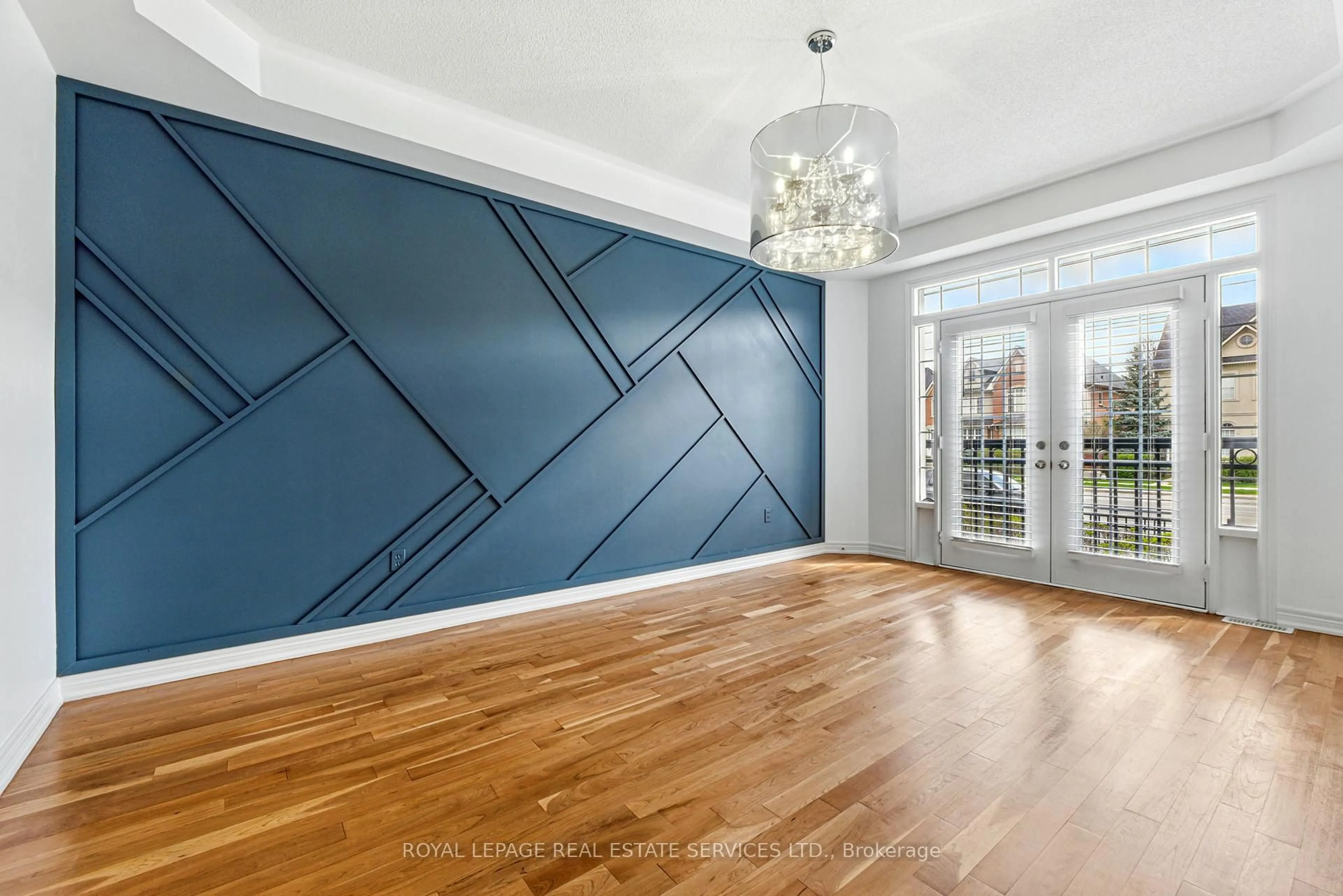 Unknown for 3349 Eglinton Ave, Mississauga Ontario L5M 7W8