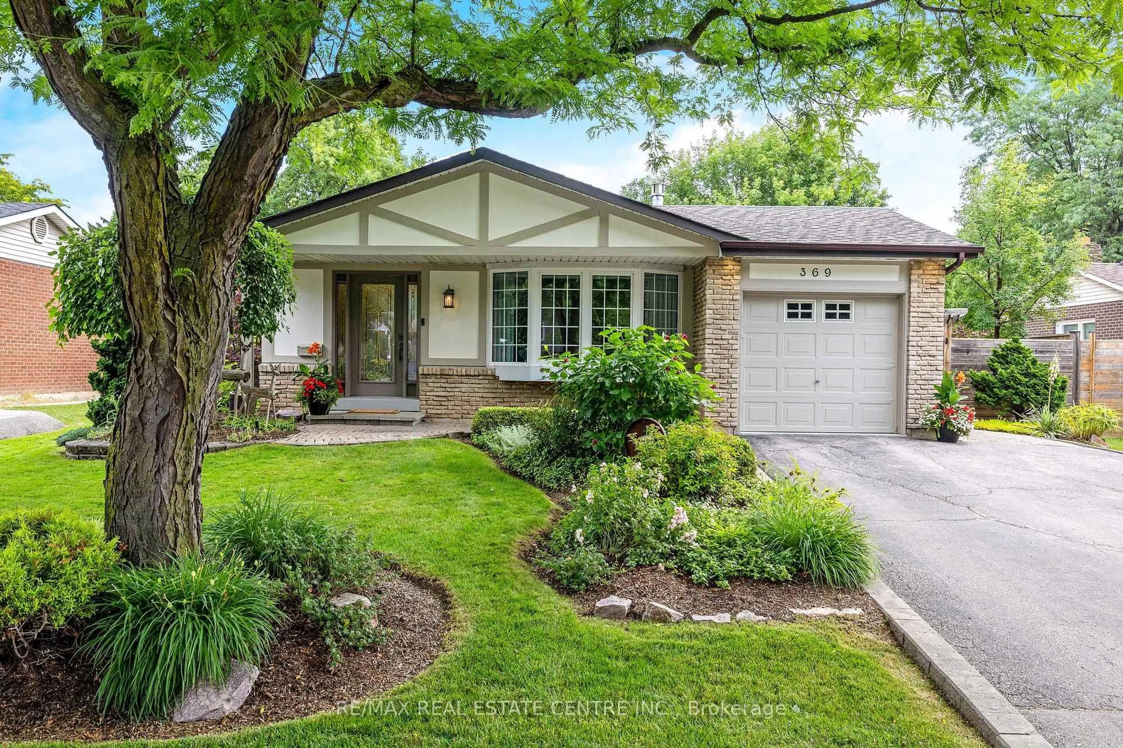 Home with brick exterior material, street for 369 Wilson Dr, Milton Ontario L9T 3E9