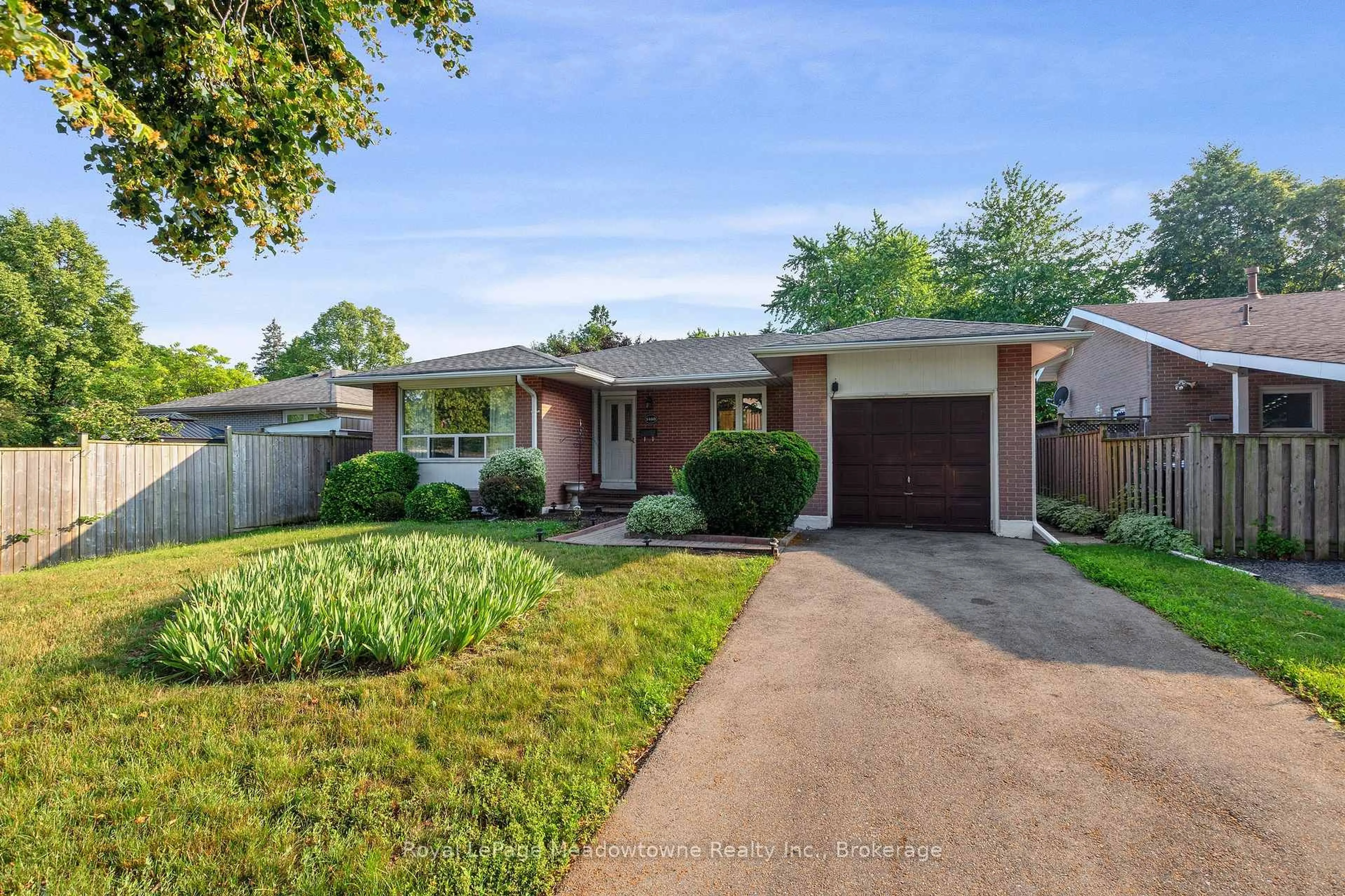 Home with brick exterior material, street for 1460 Thetford Crt, Mississauga Ontario L5J 3N4