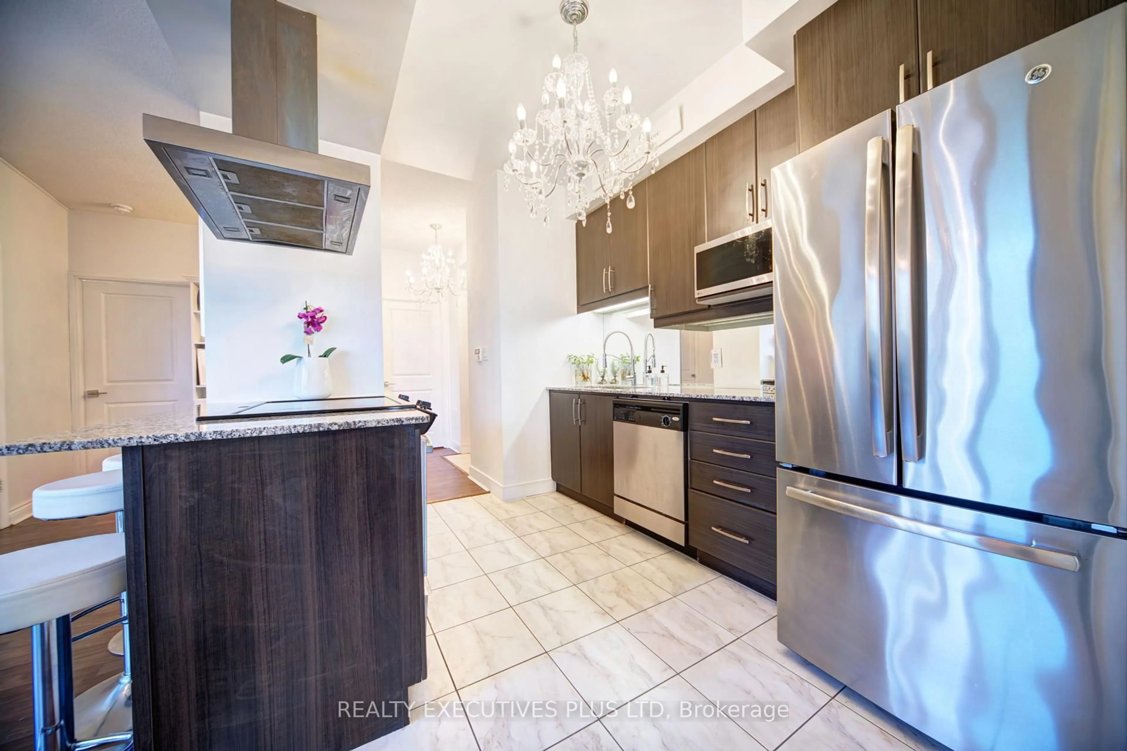 Contemporary kitchen, ceramic/tile floor for 60 Absolute Ave #308, Mississauga Ontario L4Z 0A9