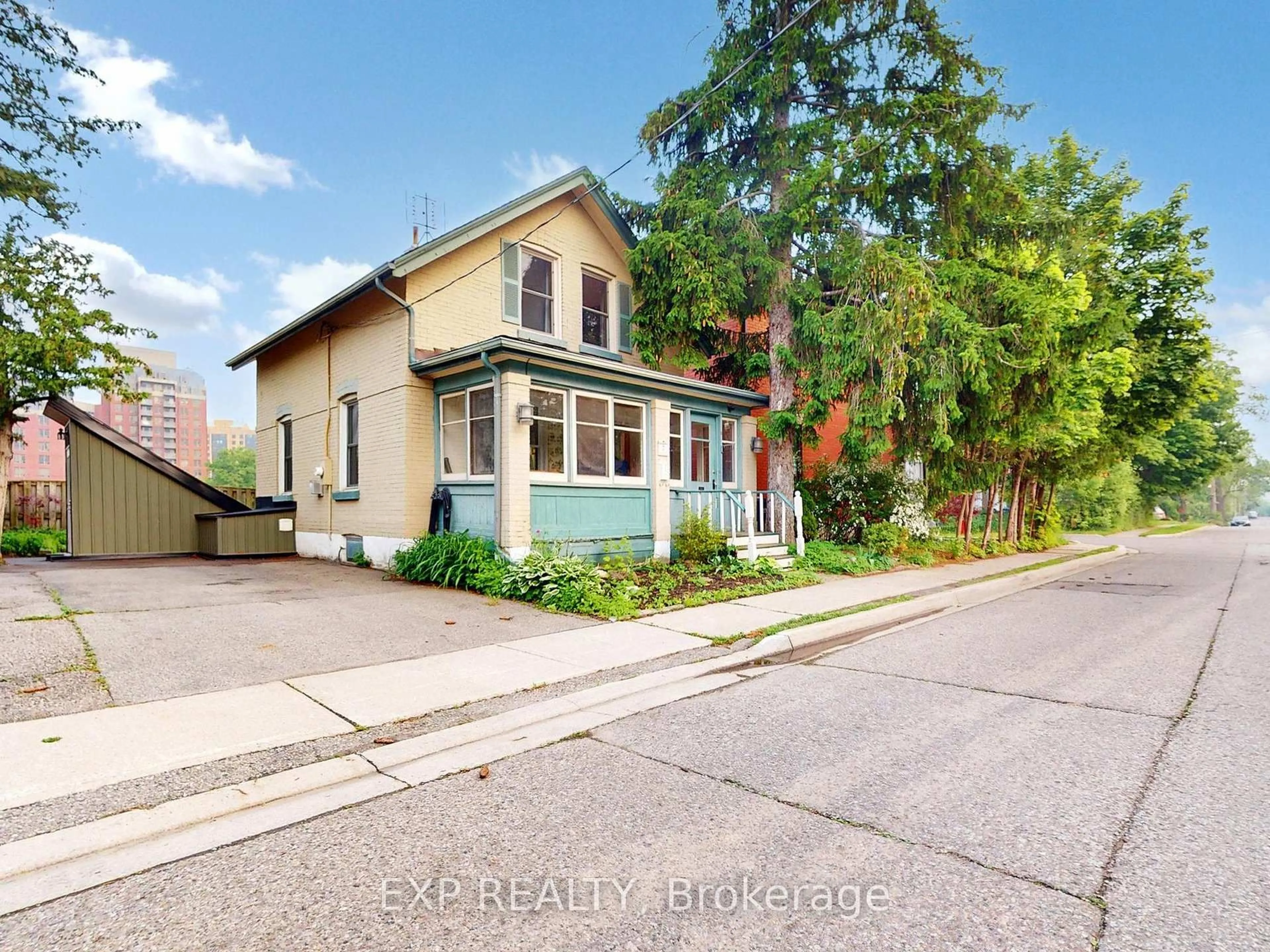 Home with brick exterior material, street for 7 David St, Brampton Ontario L6X 1J2