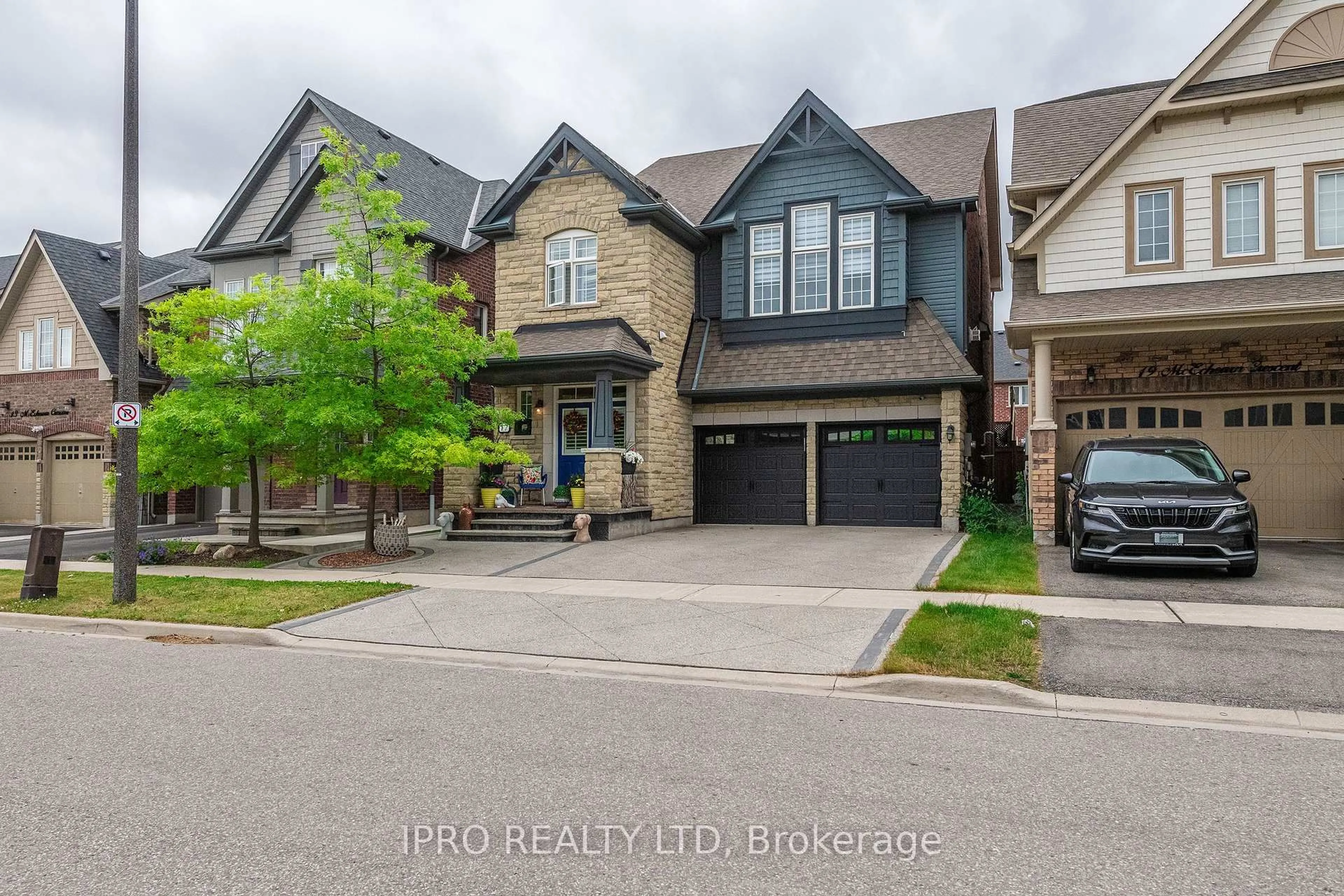 Home with brick exterior material, street for 17 McEchearn Cres, Caledon Ontario L7C 3R4