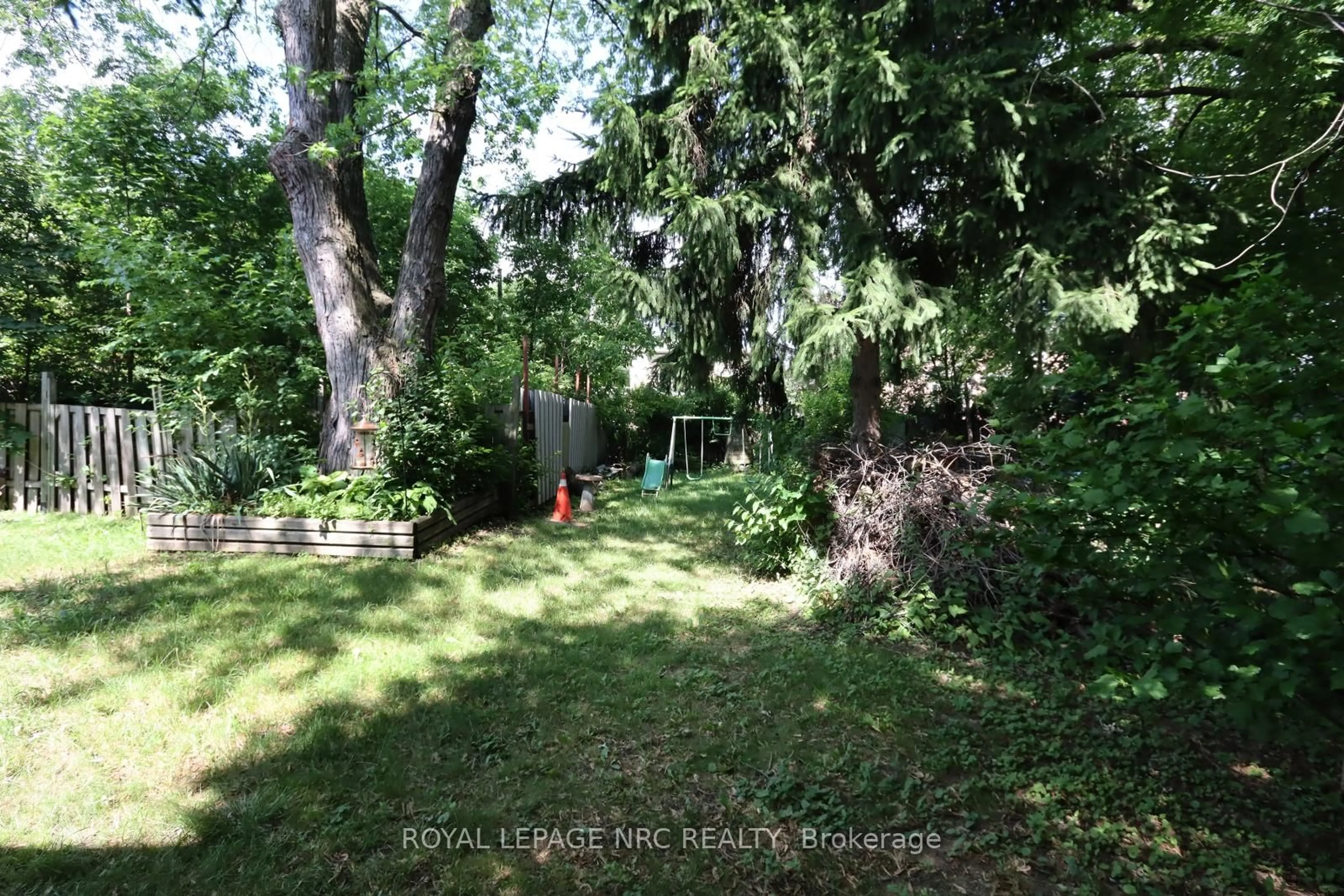 Unknown for 24 Ann Arbour Rd, Toronto Ontario M9M 2J6